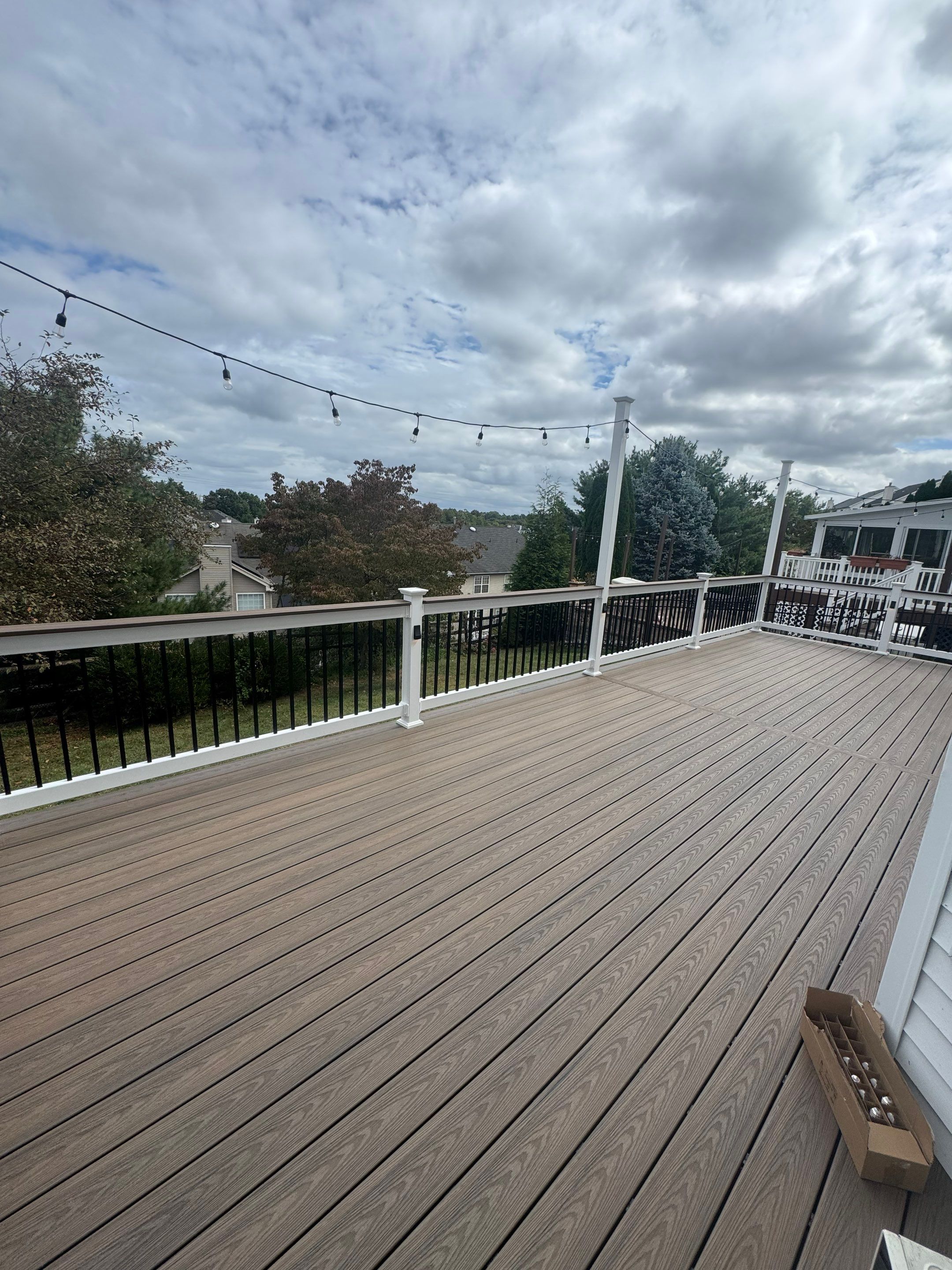 New Deck using Deckorators Venture - Color Sandbar by deck guardian