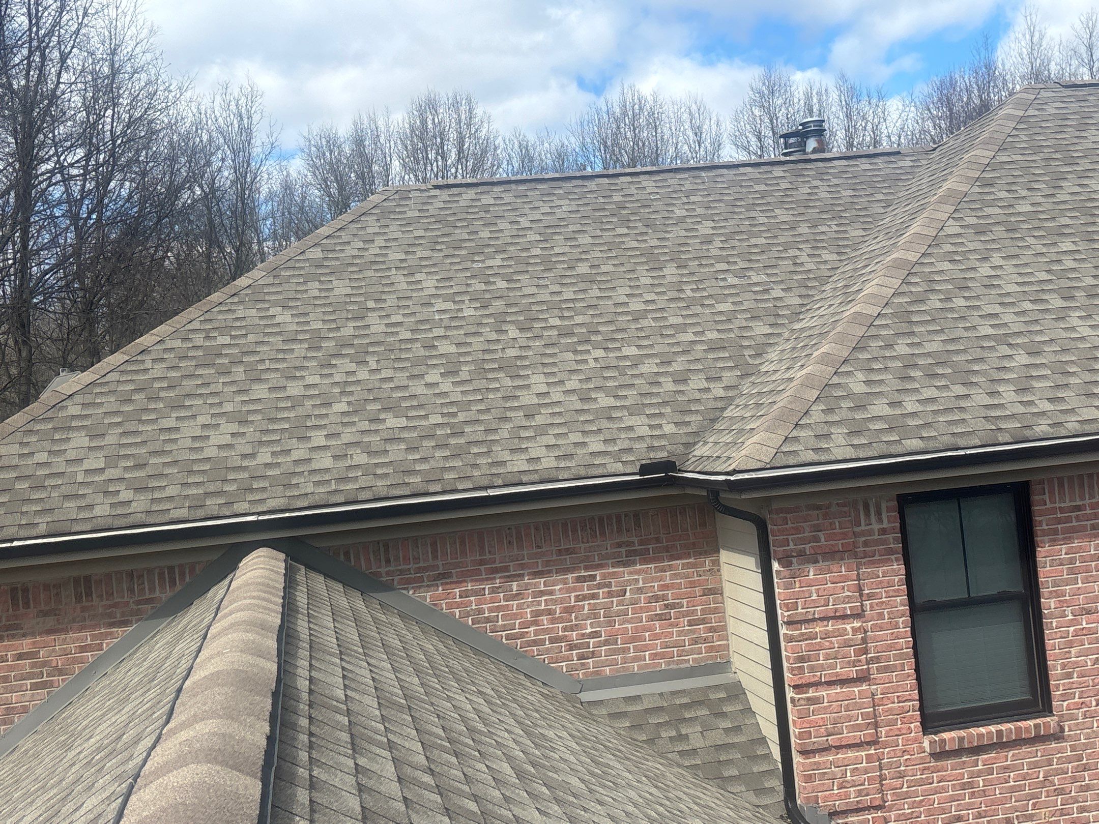 Roof Replacement using Owens Corning Onyx Black by 180 Contractors