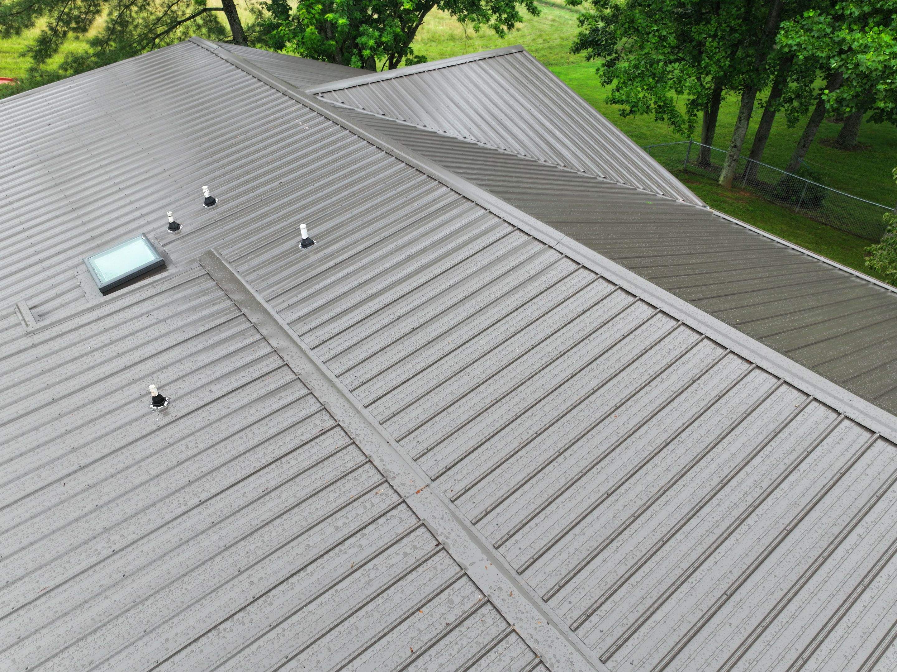 Miller Residence by Omnia Roofing