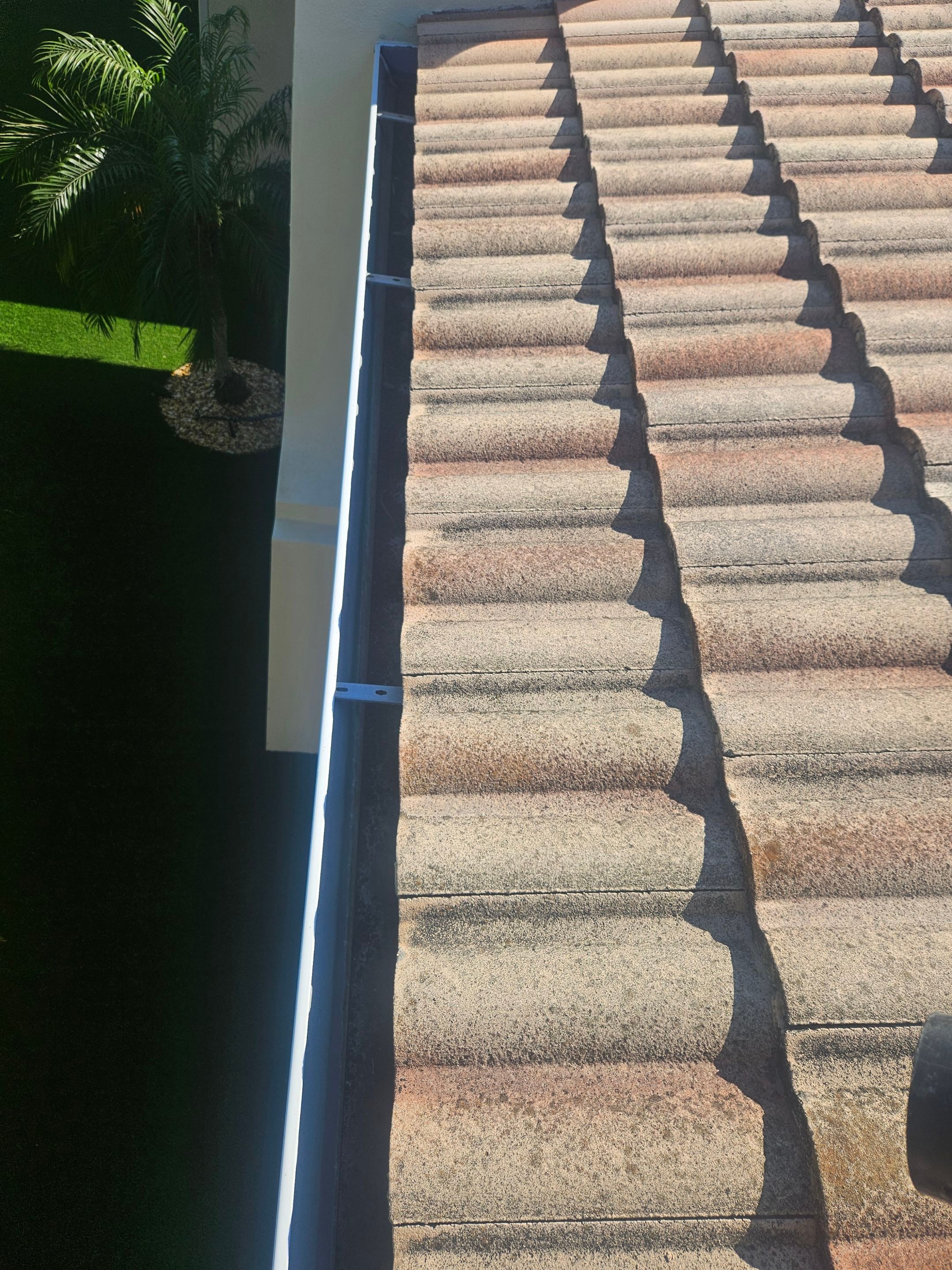 Gutter Cleaning in Sarasota FL by Gutter Professors