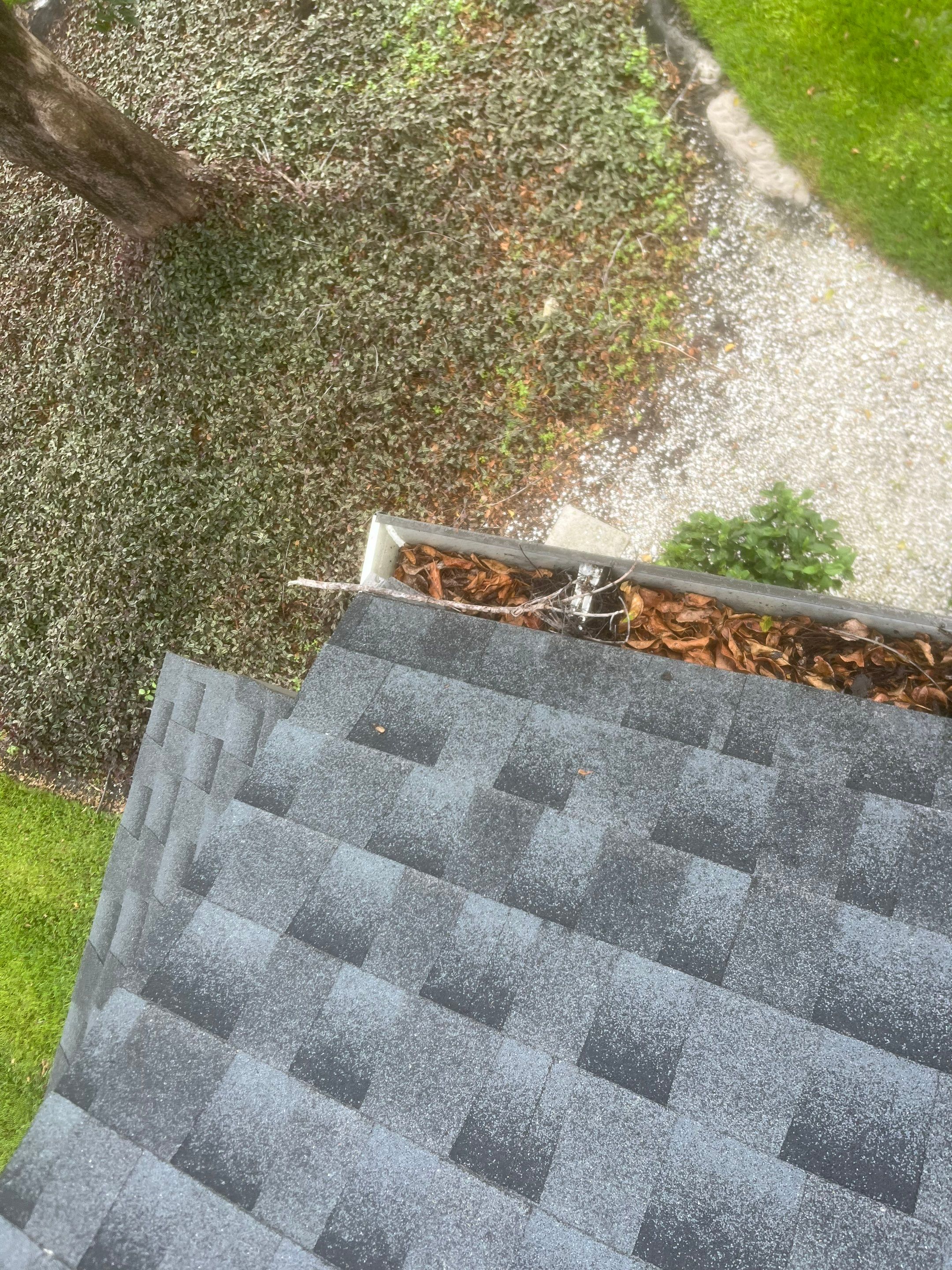 Professional Gutter Cleaning in Fort Myers FL by Gutter Professors