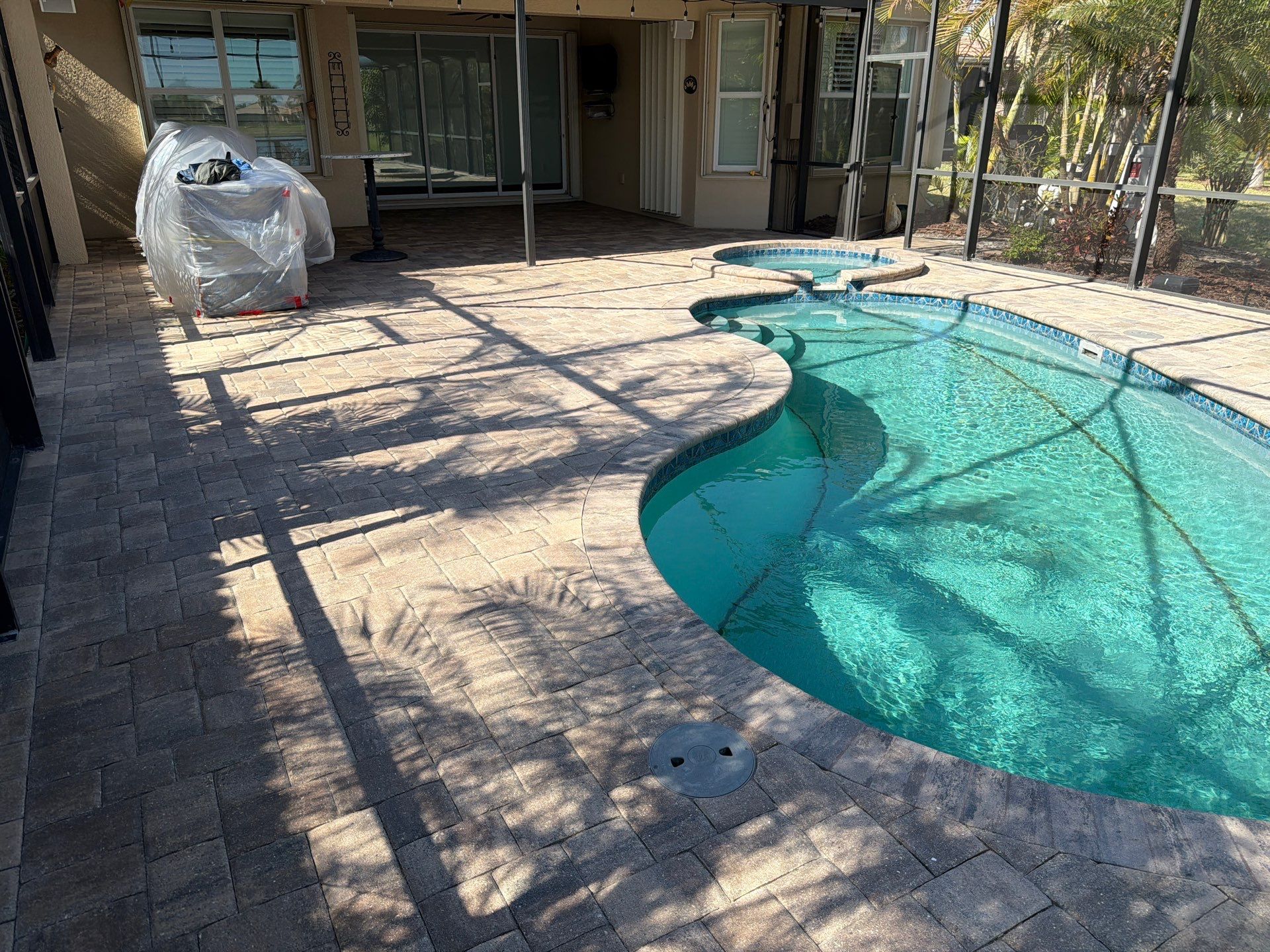 Valencia Lakes Pool Deck Paver Sealing and Restoration by Supreme Paver Experts