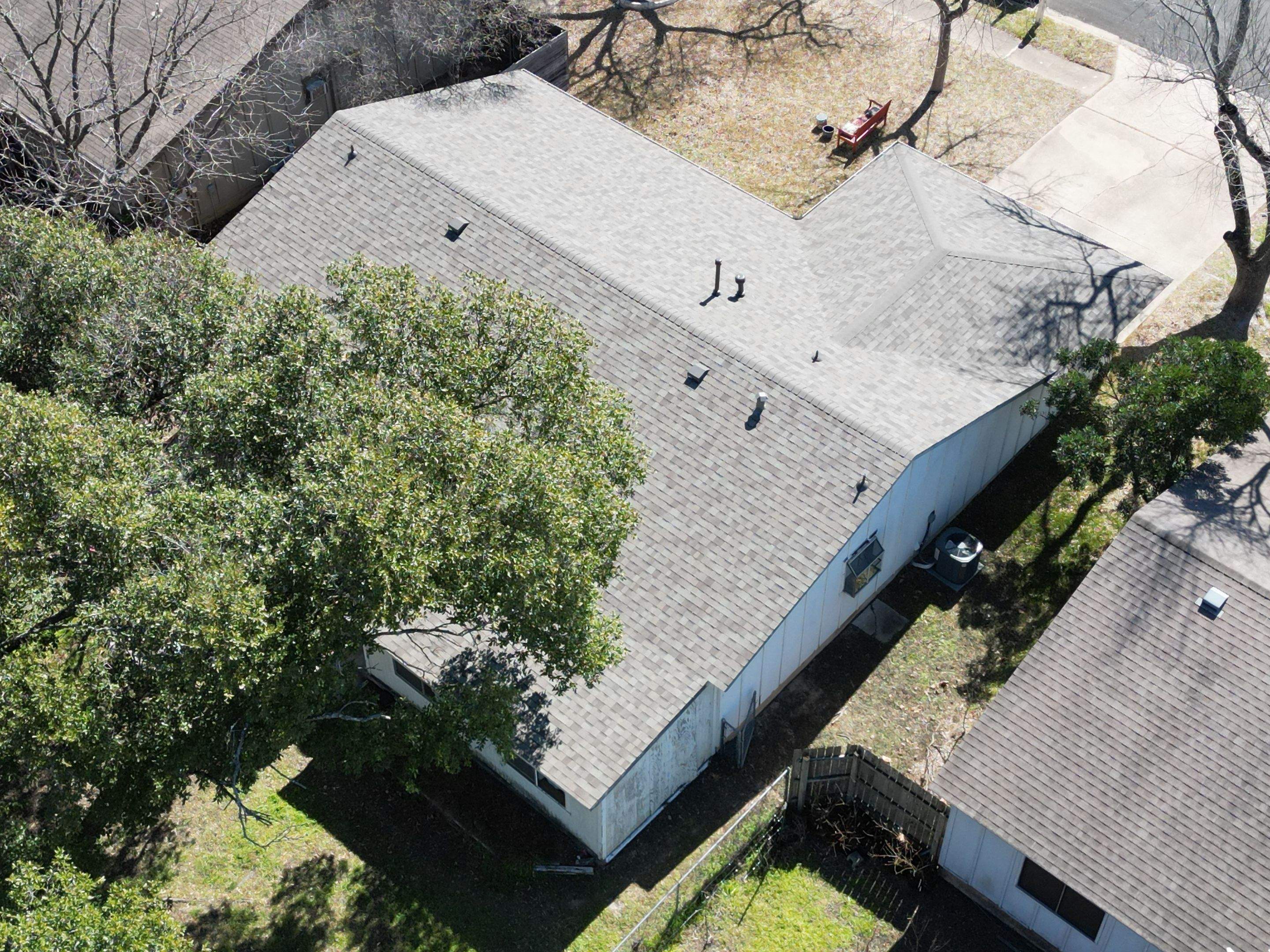 Driftwood - Owens Corning TruDefinition Duration by RoofsOnly.com