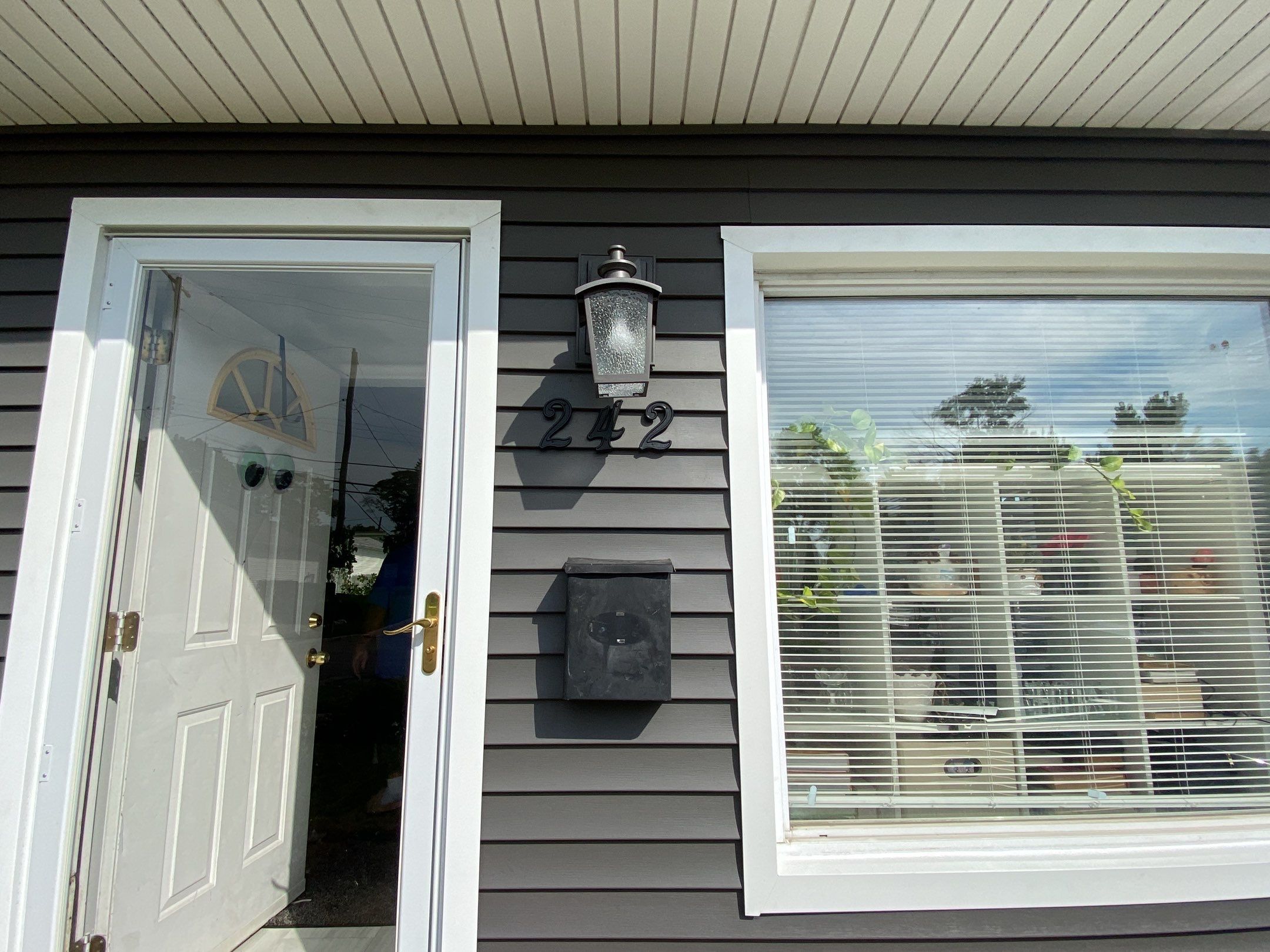 Siding Replacement using CertainTeed Restoration Classis D4 by 180 Contractors