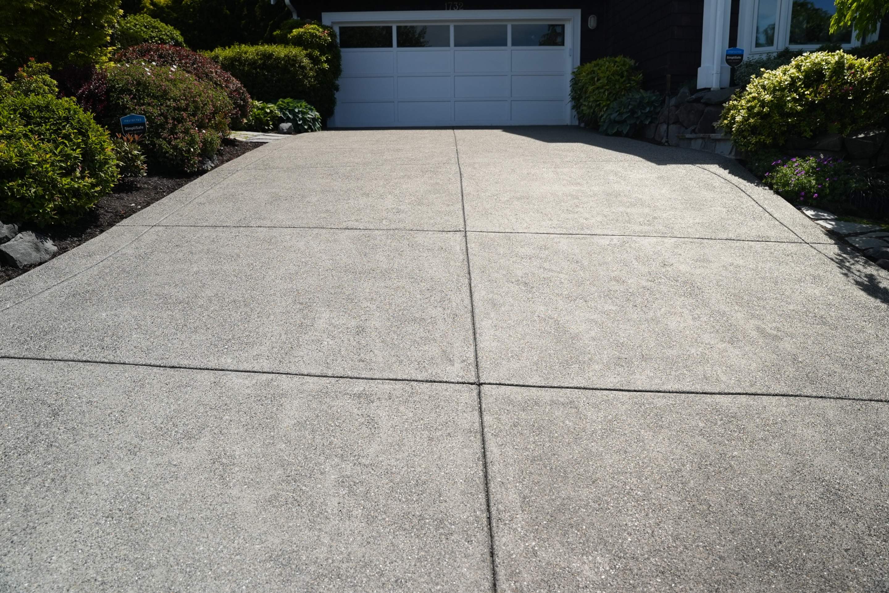 Concrete Driveway Repair | Mukilteo  by Jireh Asphalt & Concrete Inc 