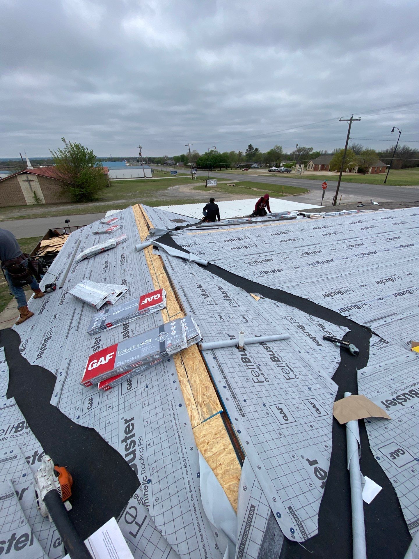 GAF Class 4 Impact Resistant Shingle Roof Replacement in Davis, OK by BANA Roofing and Solar Supply