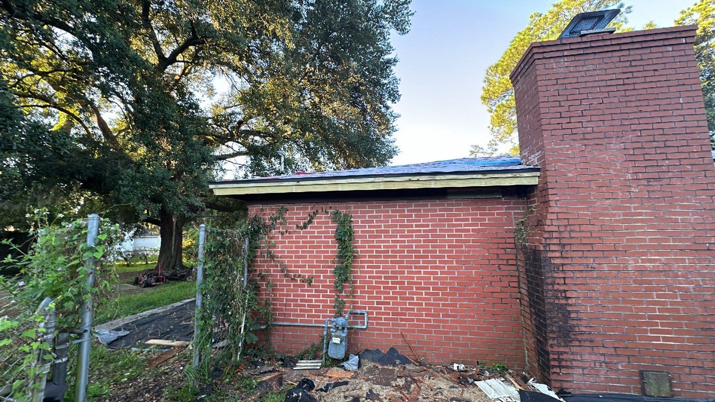 Residential Roofing Installation using Owens Corning Oakridge Estate Grey by Talya Roofing