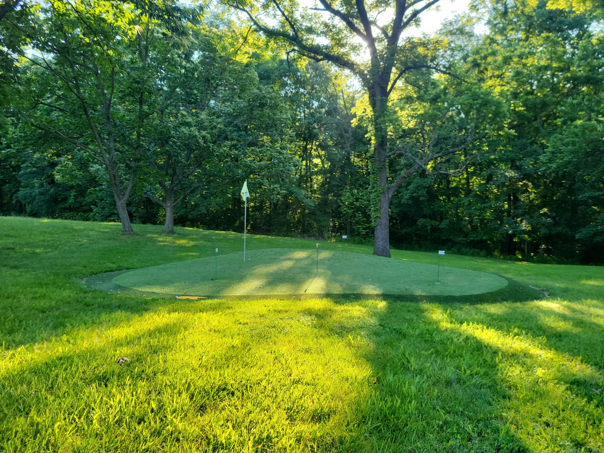 Residential Synthetic Turf Putting Green Installation in Burlington, KY by Southwest Greens Midwest