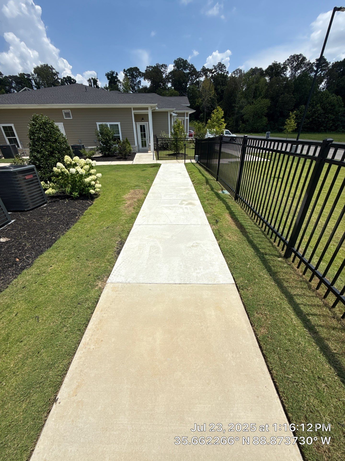 Commercial Property Maintenance by Elite Proscapes LLC