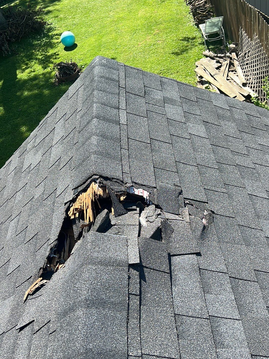 Residential Roofing Installation using Tamko Titan and aluminum siding repair by Storm Contracting 
