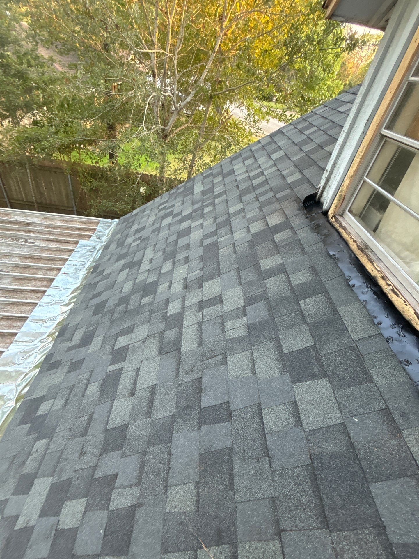 Residential Roofing Installation using Owen's Corning Duration (Lifetime) Shingles by Roof Repair Company