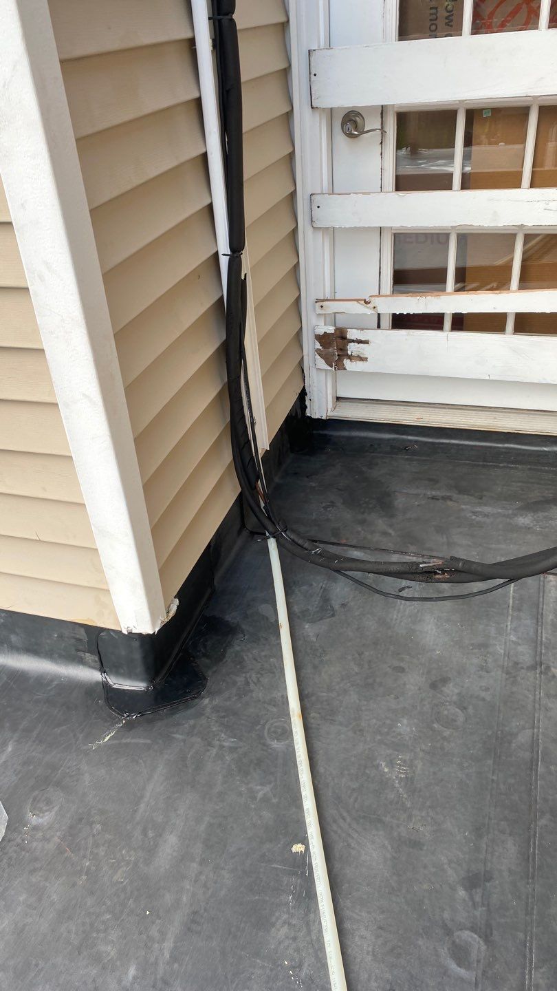 Siding Repair using Certainteed Mainsteet D4 and EPDM roof under deck by A Plus Exterior