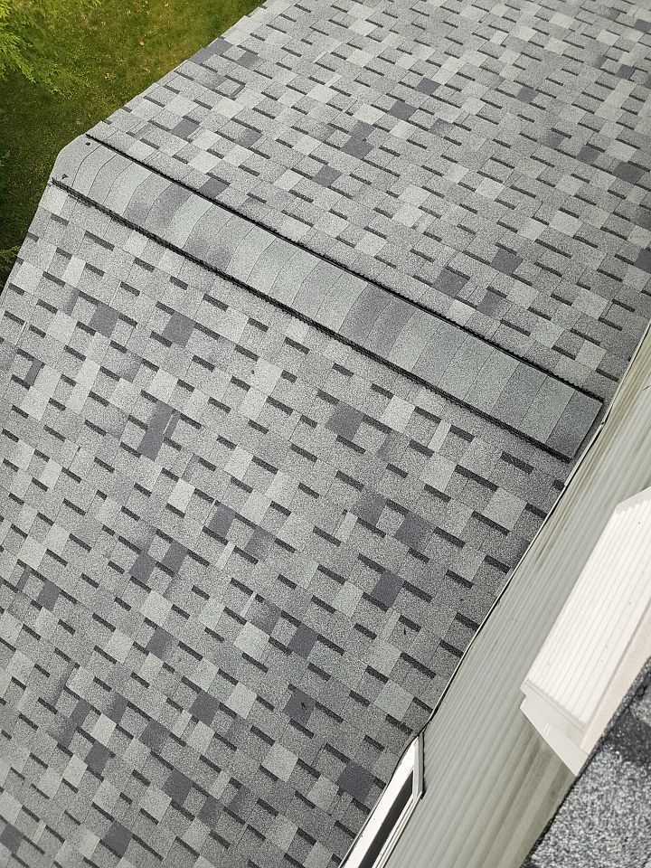 ATLAS PINNACLE HP W/SCOTCHGARD COLOR: HEARTHSTONE  by Eagle Eye Roofing