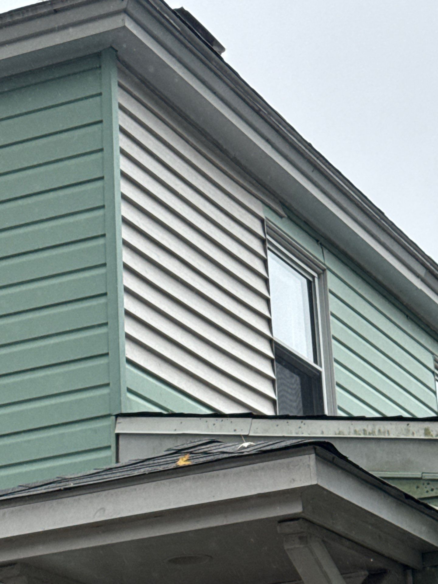 Vinyl Siding Repair | Arlington, MA by Mighty Dog Roofing of Greater Middlesex County