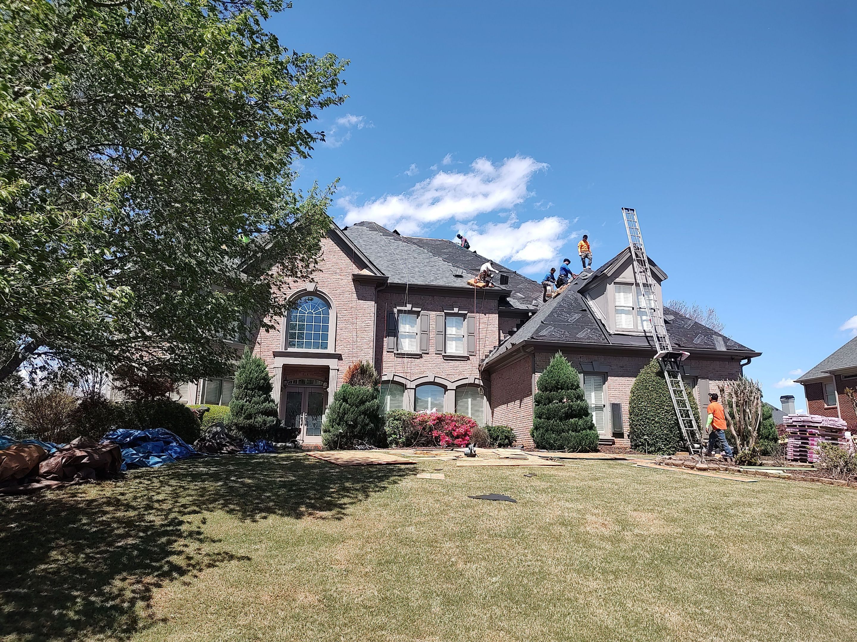 Top-Quality Williamsburg Gray Owens Corning Roof Installation in Roswell, Georgia by NBS Roofing by NBS Roofing, Inc.