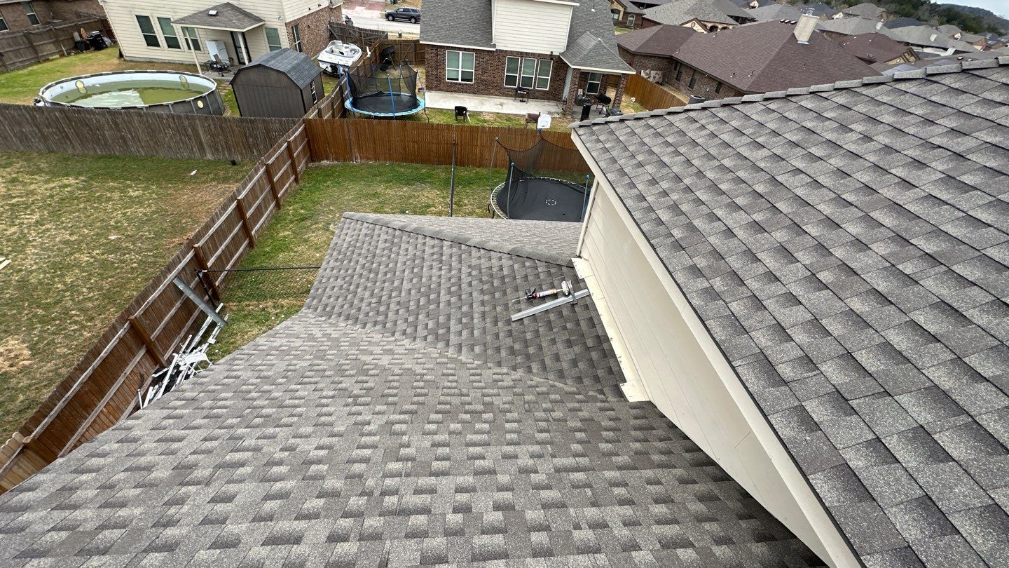 GAF HDZ - Weathered Wood by Elite Roofing LLC