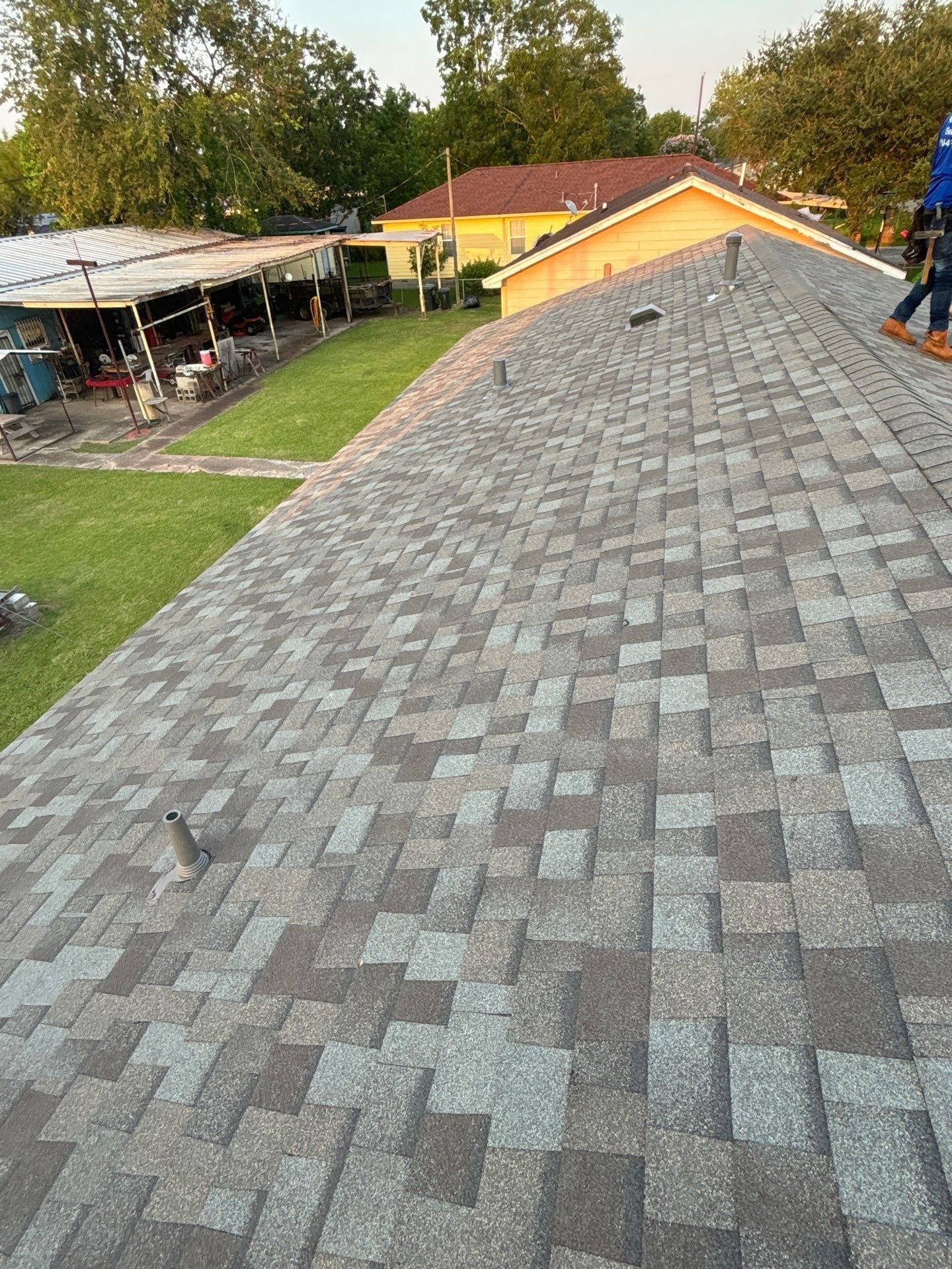 Residential Roofing Installation using Owen's Corning Duration (Lifetime) Shingles by Roof Repair Company