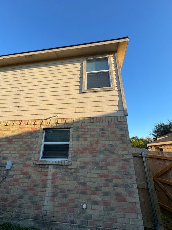 Project in Dallas by Armor Roofing | Exteriors