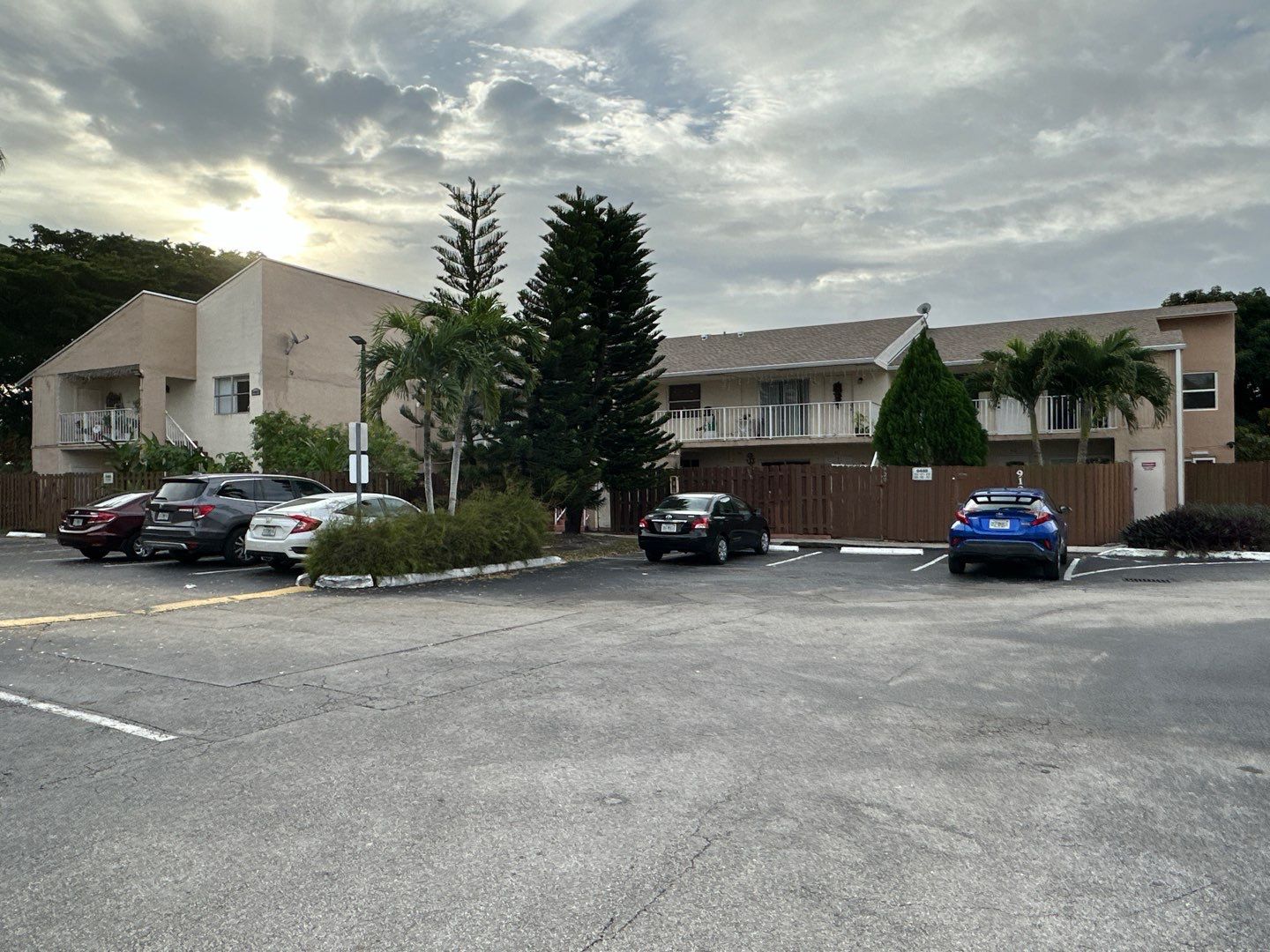 LAKE AND TENNIS VILLAS CONDO BLDG 8480 by Souffront Construction & Engineering