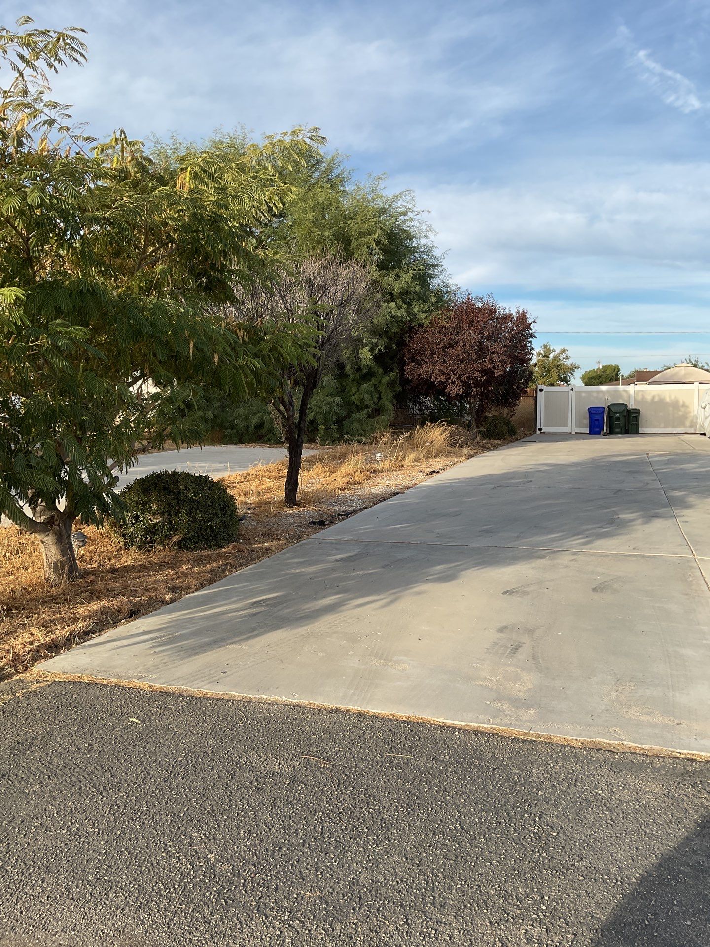 Fence Installation using Vinyl by Fence Guys Inc.