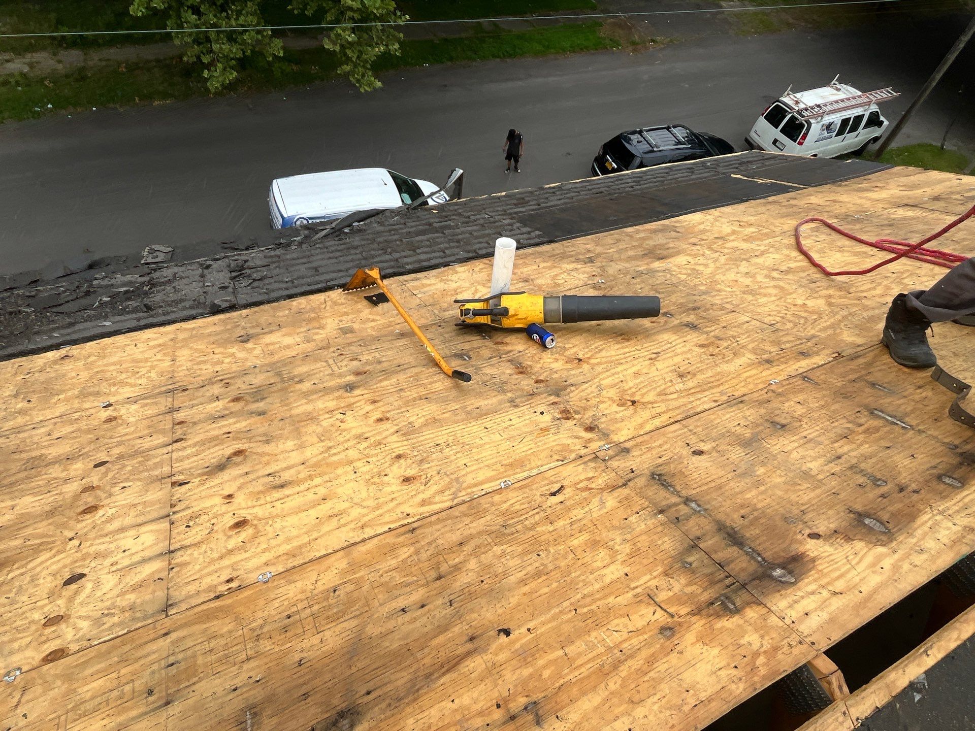 🏡 New Roof Installed in Syracuse, NY | Owens Corning Shingles 🔧 by Alpha Omega Roofing LLC