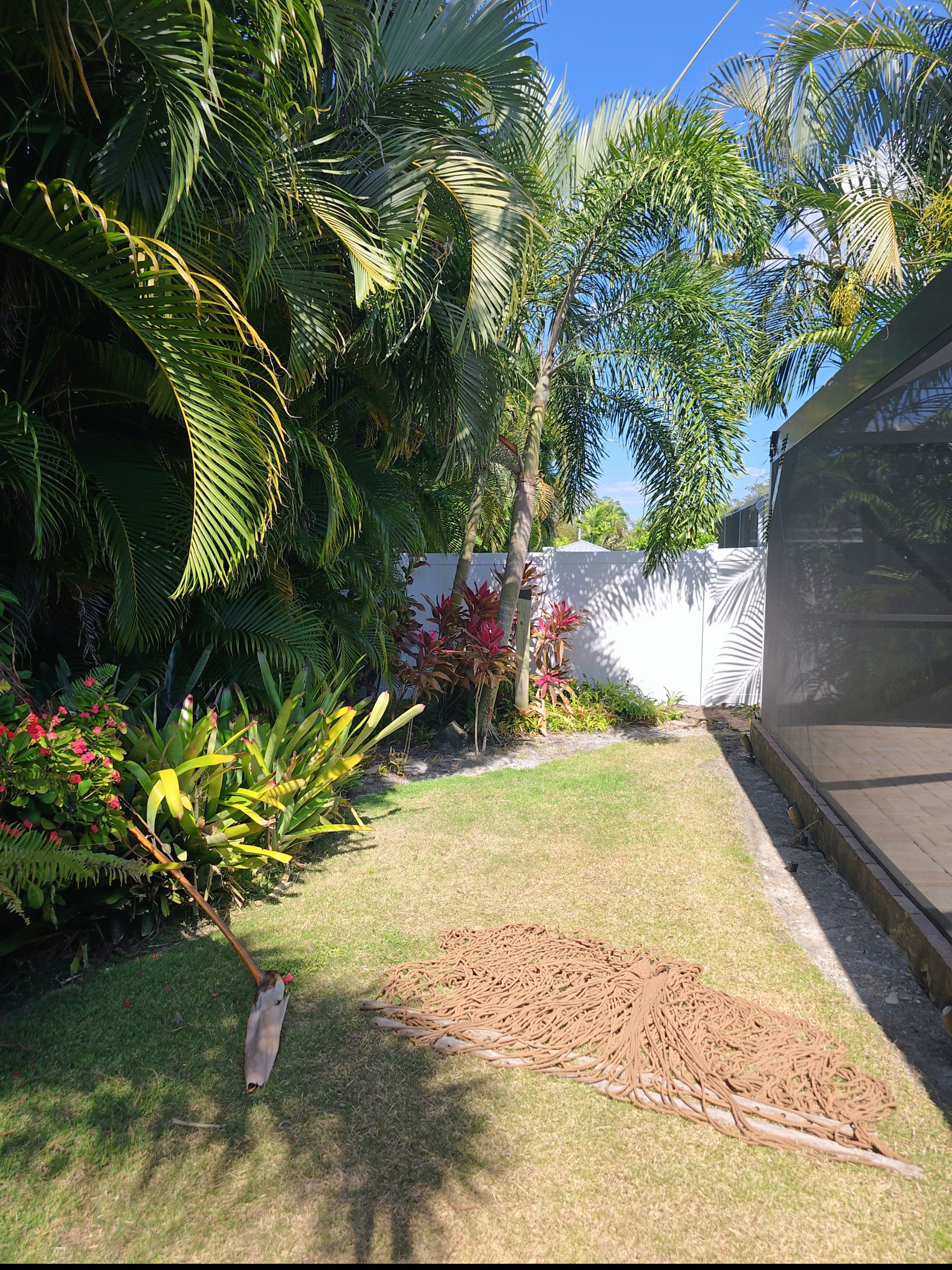 Vinyl Replacement in Naples by True Fence LLC