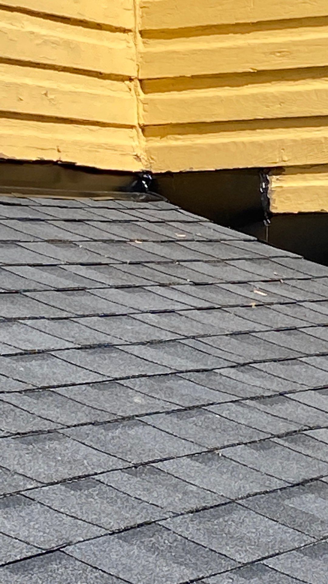 Arlington: CertainTeed Landmark Designer Shingles in Moire Black by RM Banning, Inc.