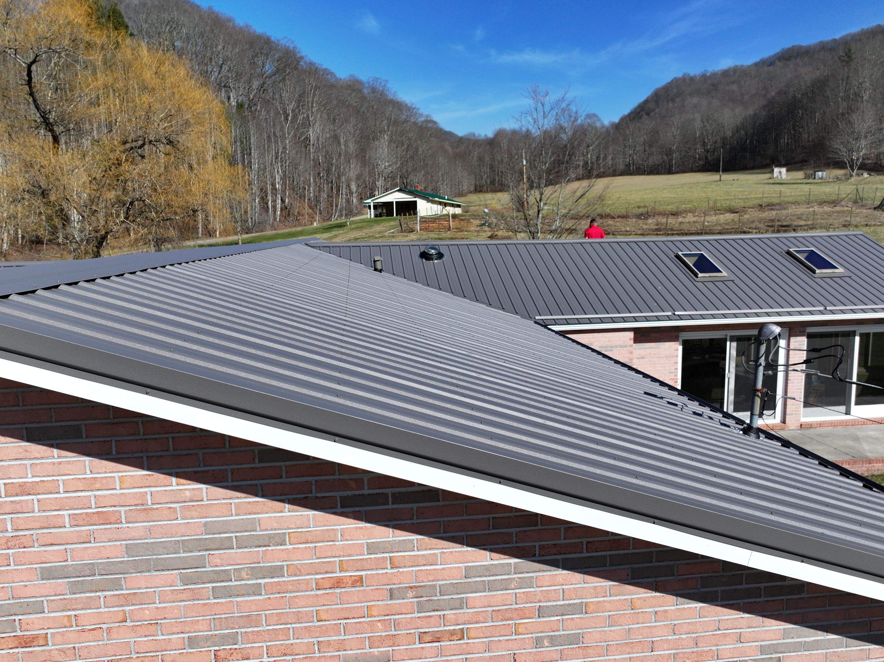 Woodard Residence by Omnia Roofing