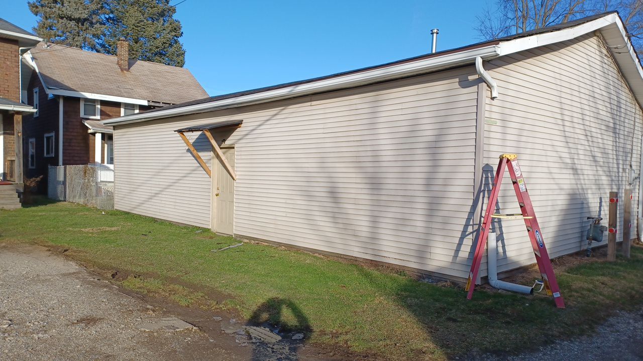 Eugene Holder by Silver Leaf Contracting 