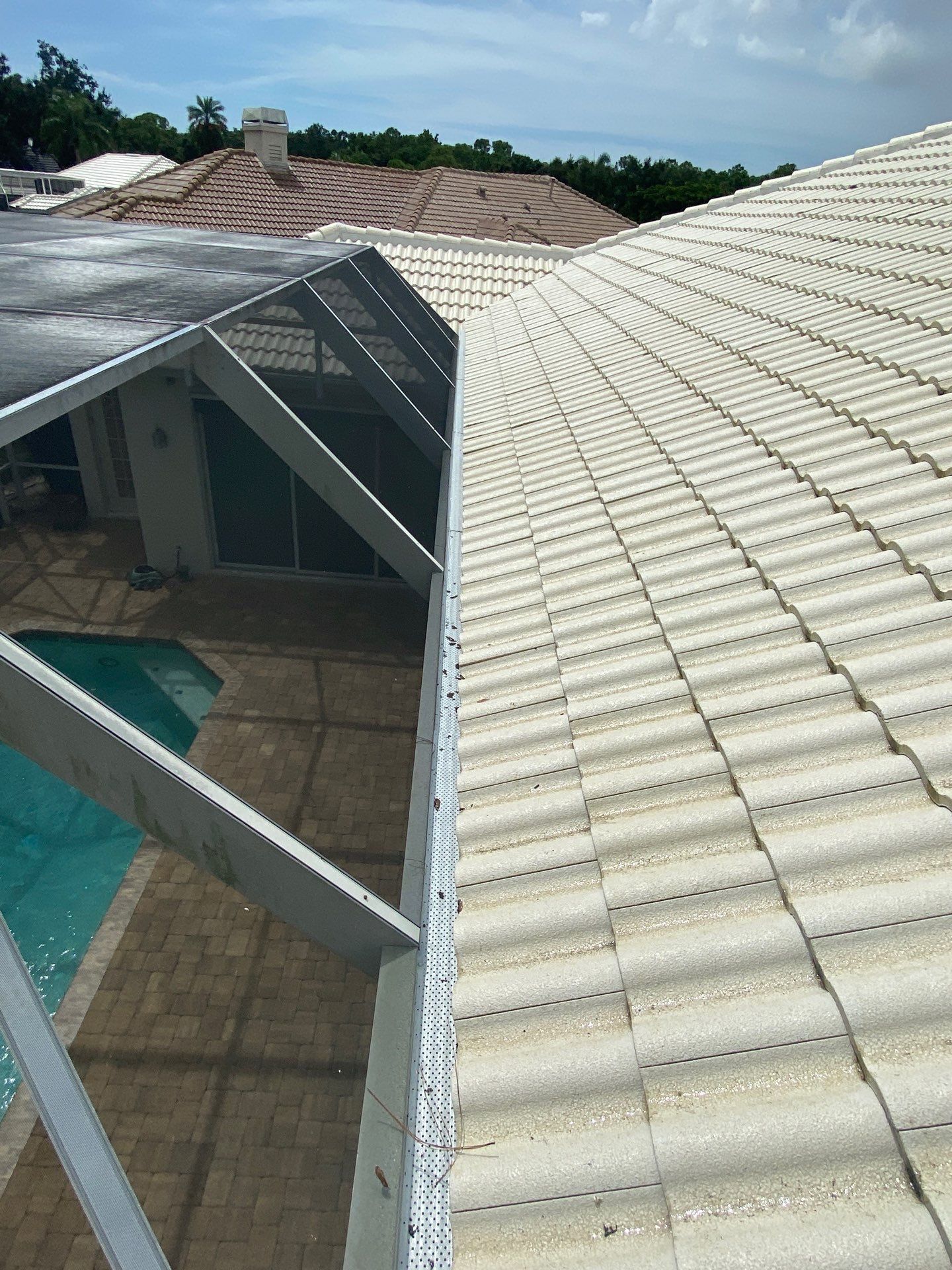 Leaf Guard using Gutter Guards for Florida Home by Gutter Professors