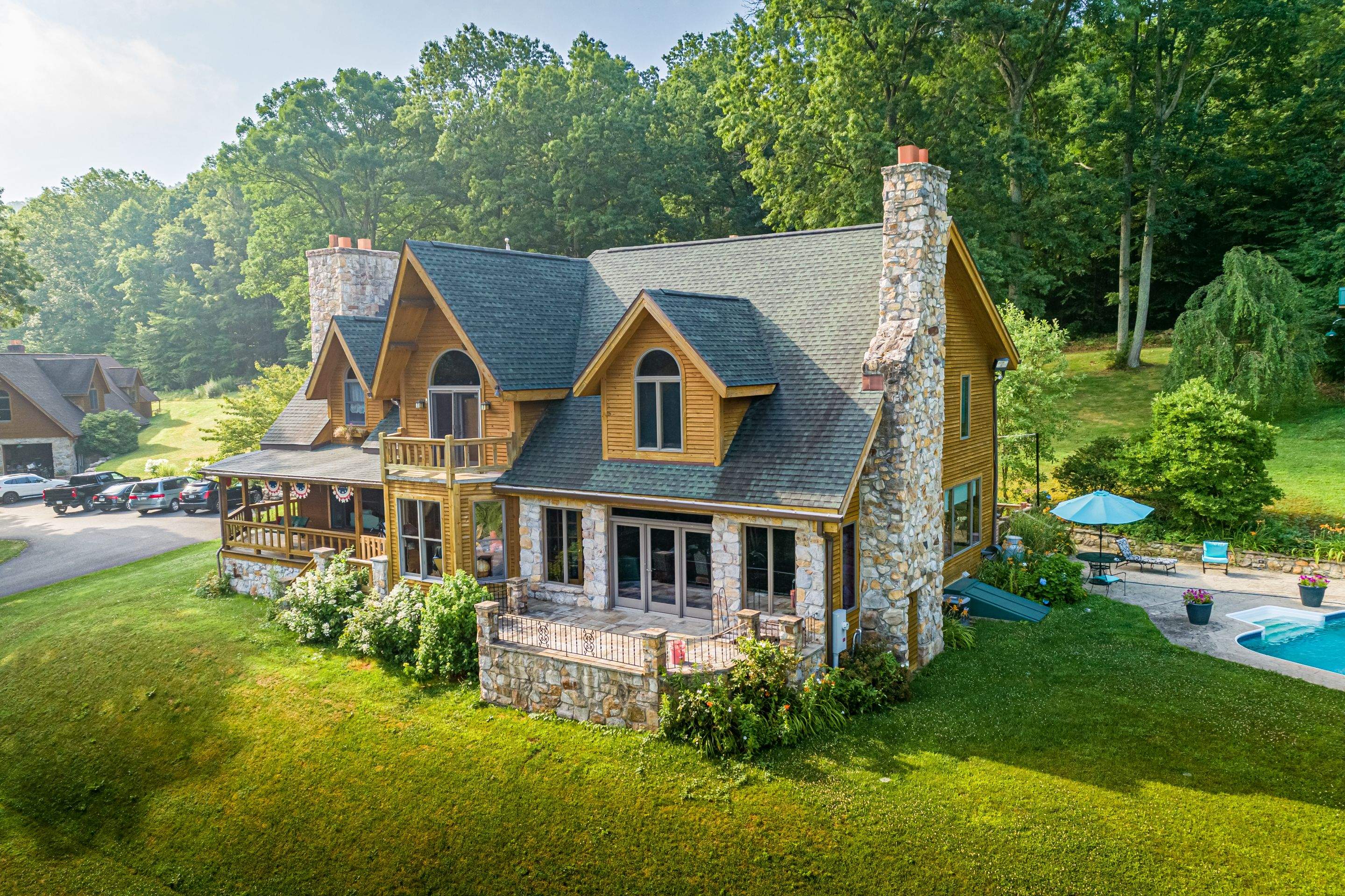 Shingle Roof-hunter green by Esh Builders