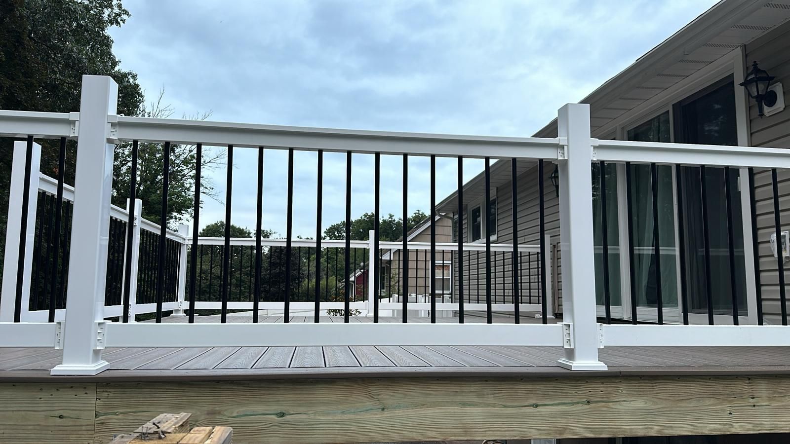 New Deck using Deckorators Venture - Color Sandbar  by deck guardian