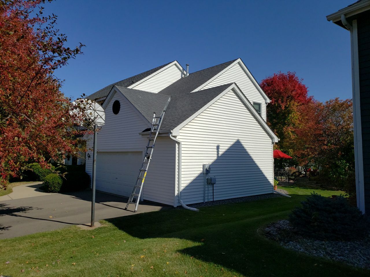 Eden Prairie, MN – Residential Roof Replacement by First Impressions Exteriors
