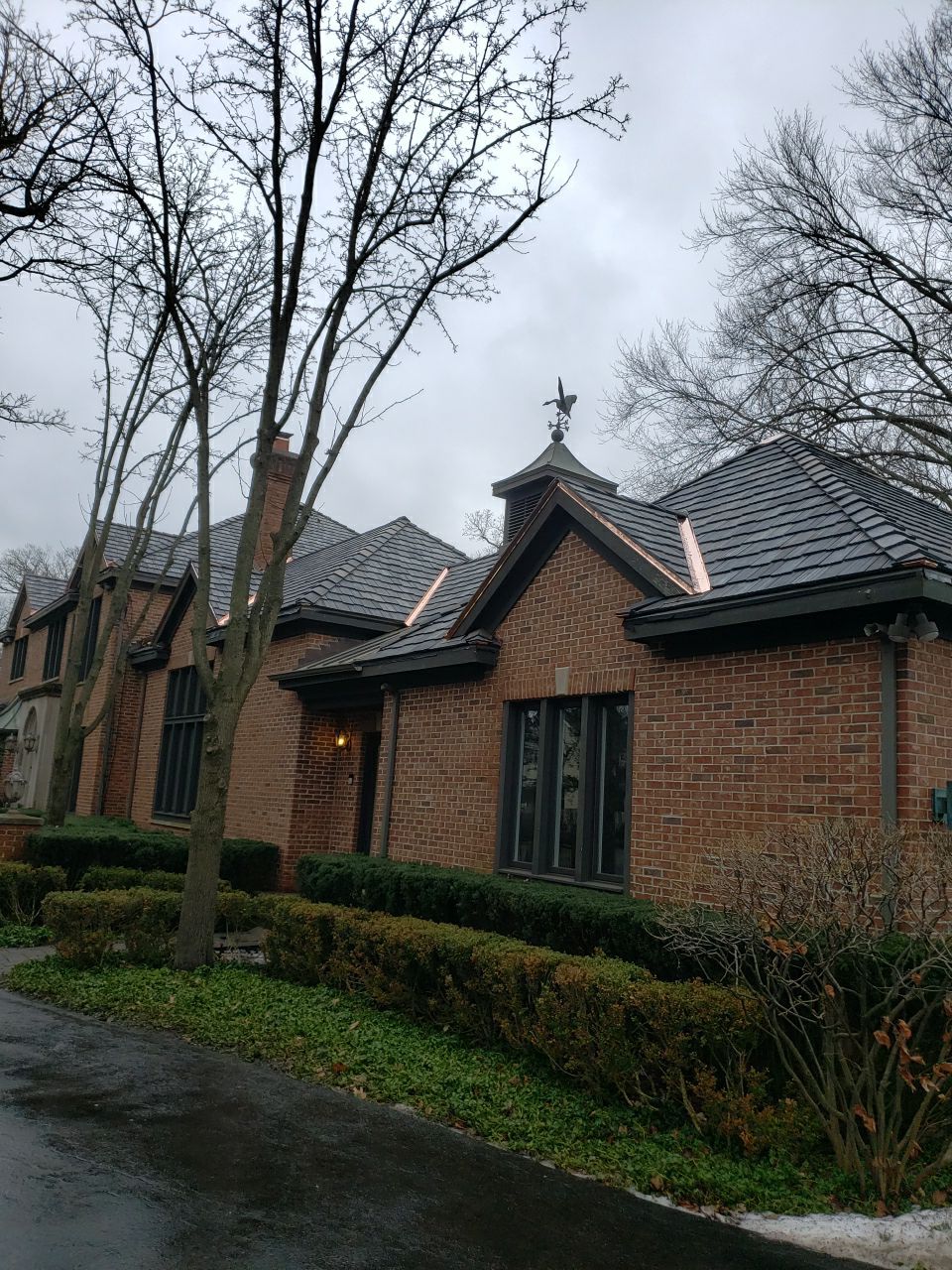 DaVinci Slate Installation with Copper Valleys by Custom Installations