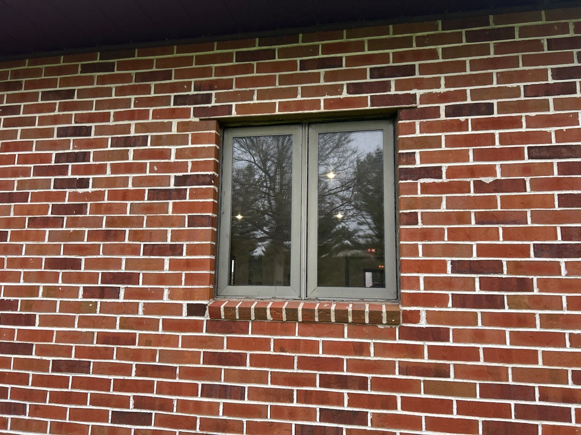 Window replacement using Pella Lifestyle wood/Aluminum window by United Windows and Siding LLC
