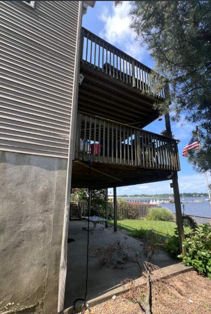 Waterfront deck In Keyport  by deck guardian