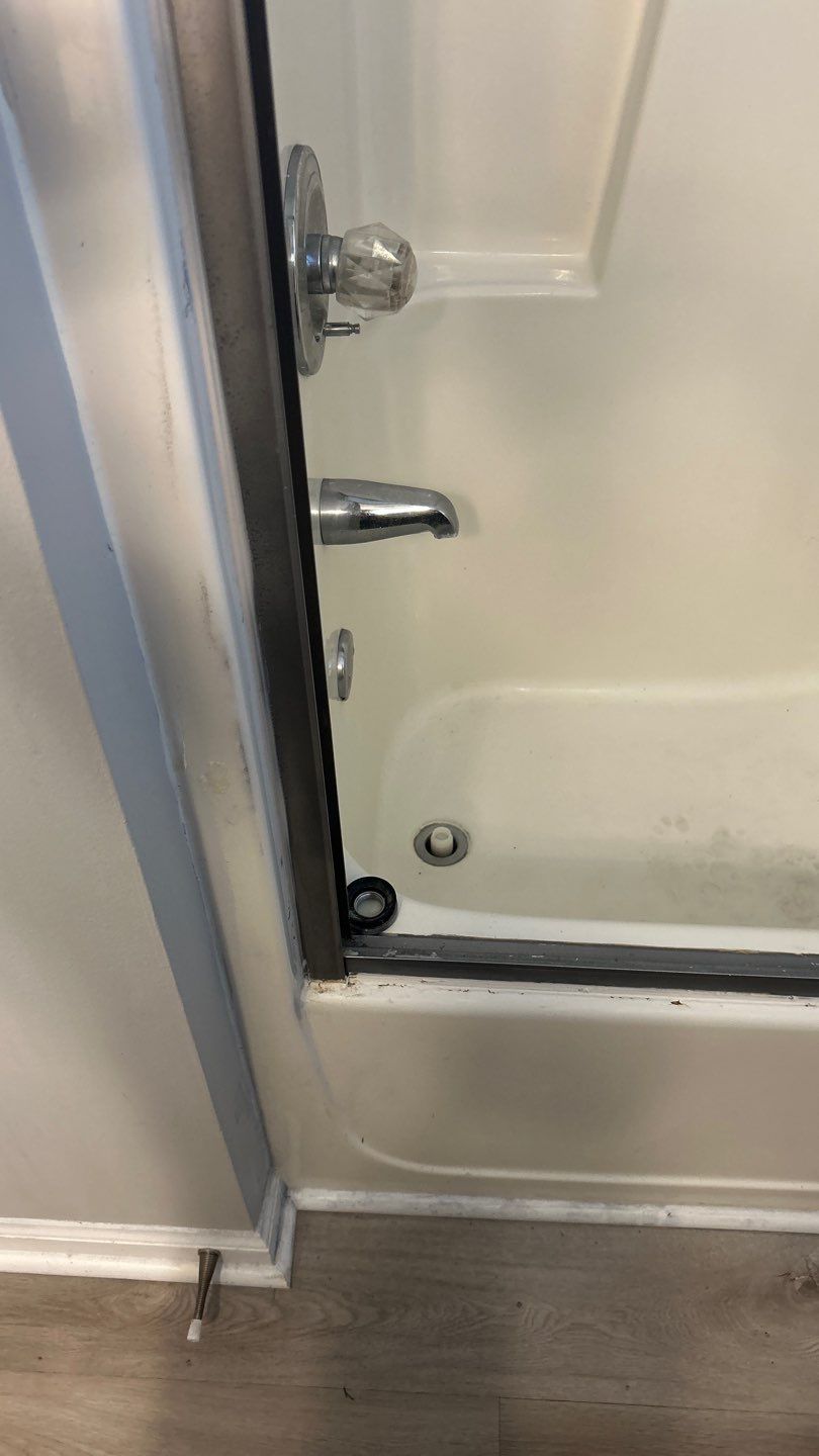 Tub-to-Shower Conversion by Footprints Floors of Nashville