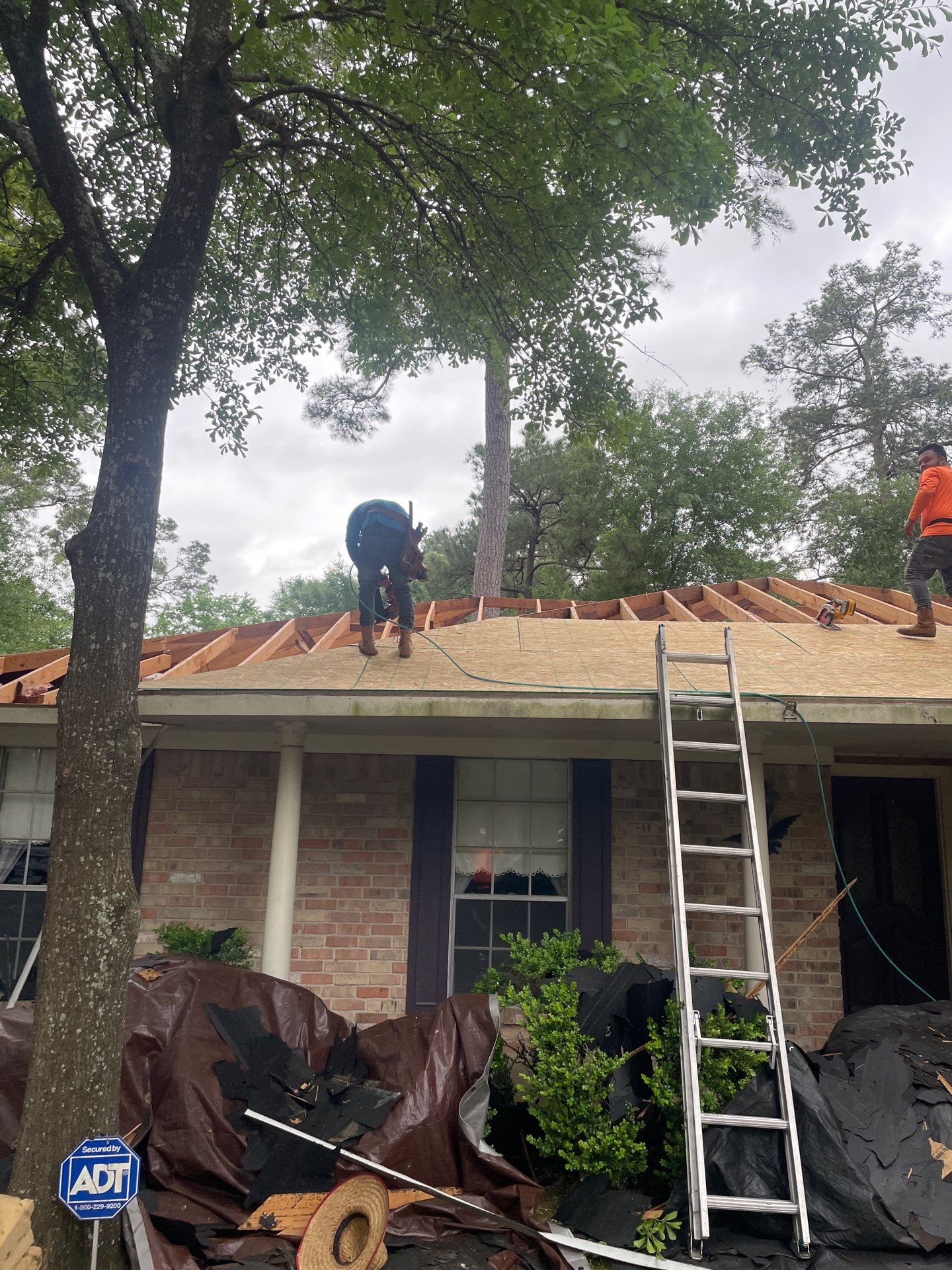 Roof Replacement Houston by Roof Repair Company