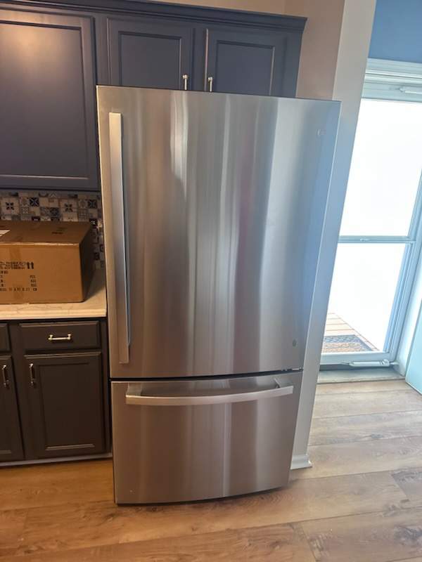 Modern Kitchen Remodel with Two-Tone Shaker Cabinets – Middletown, DE by Laser Focused Solutions LLC