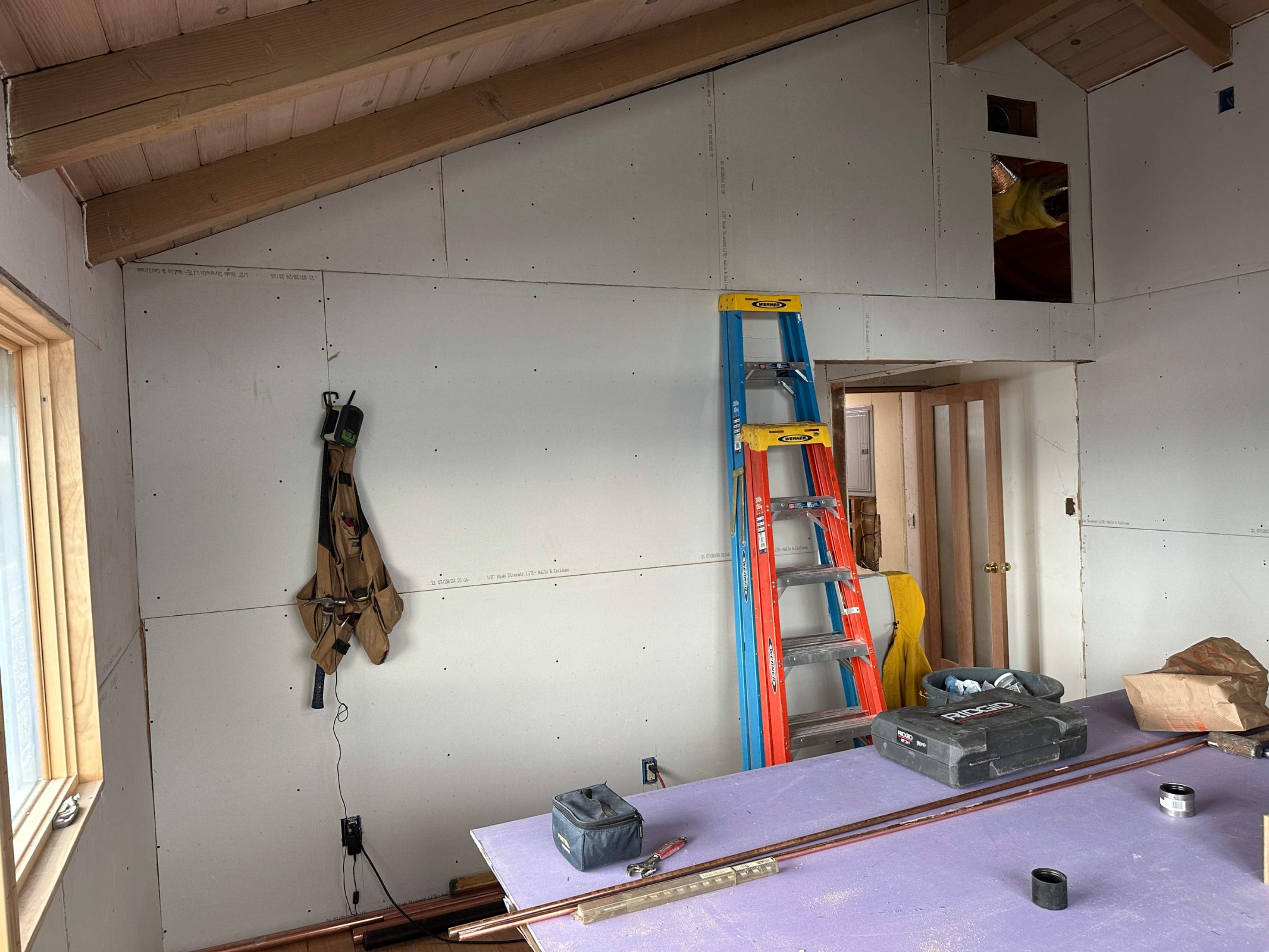 Custom interior painting and decorating by Herrera’s Bay Area Painting inc.
