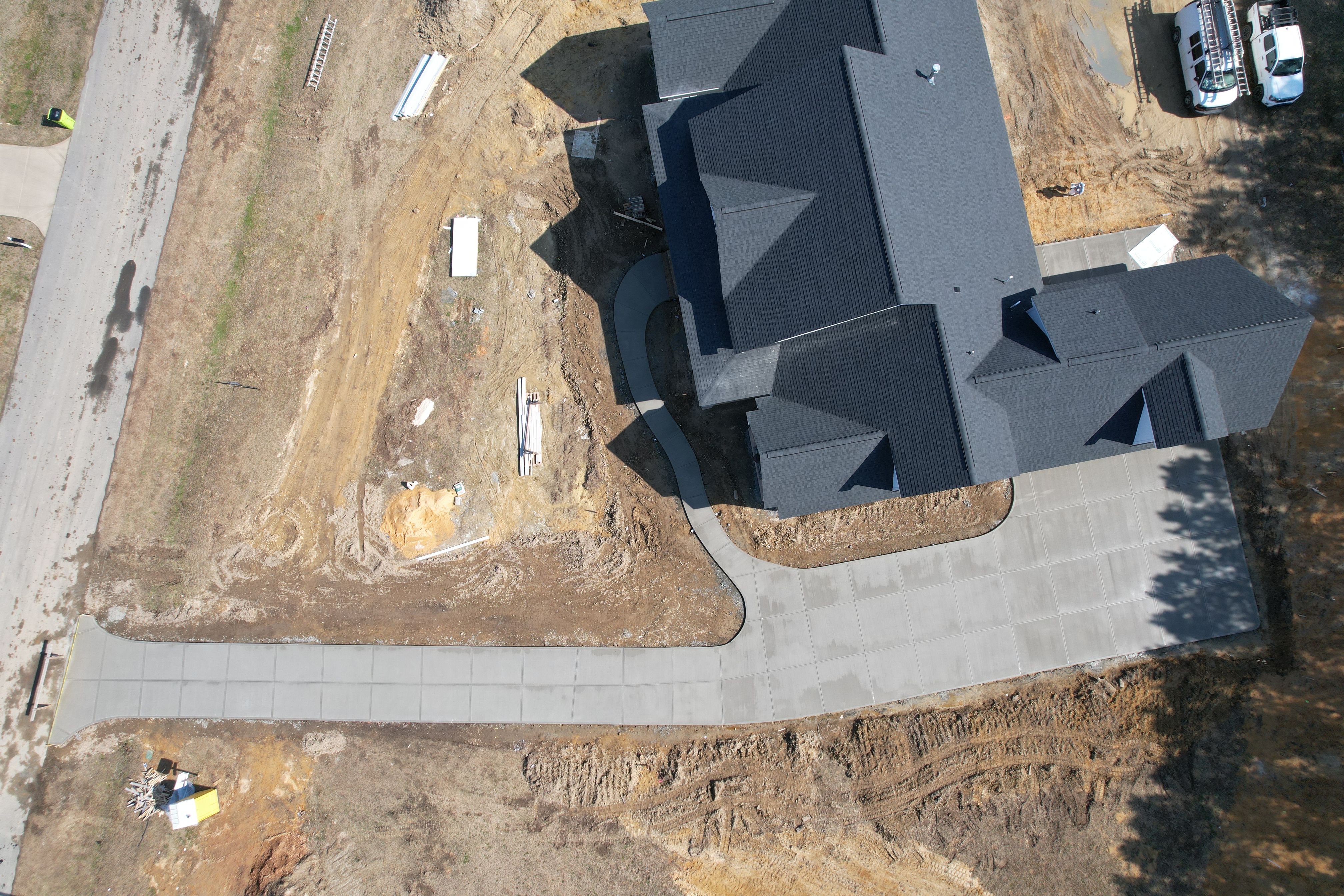 Viola Driveway  by Paragon Contracting