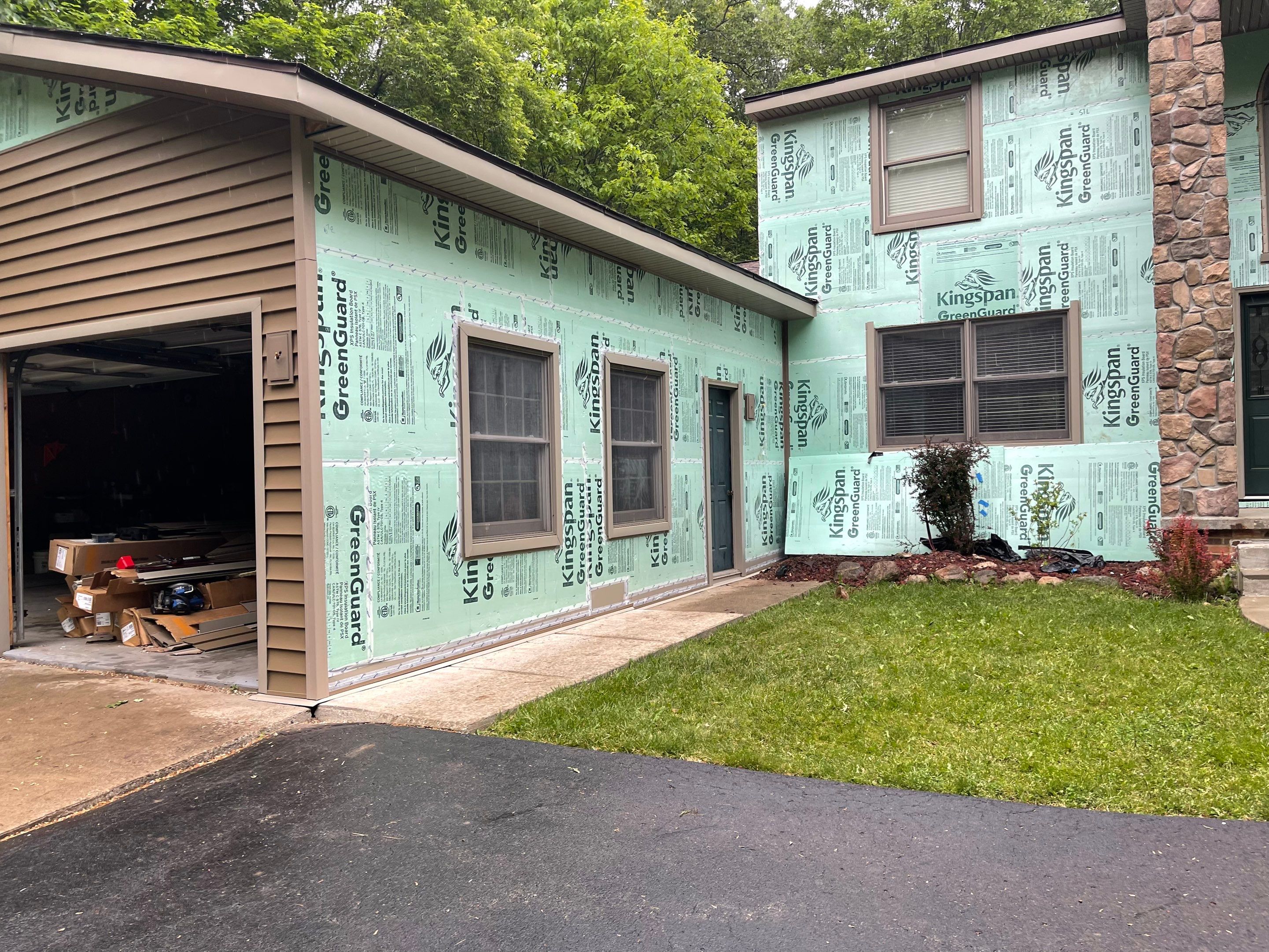 Roof Replacement using CertainTeed Landmark by 180 Contractors
