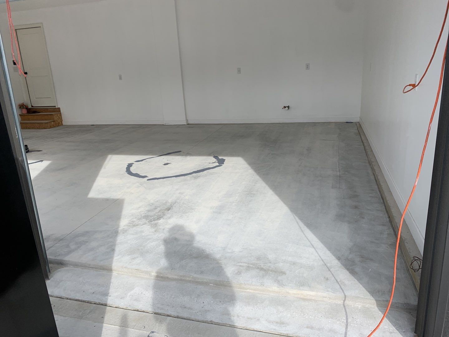 Garage using Domino  by Select Painting, Coatings & Garage Cabinets