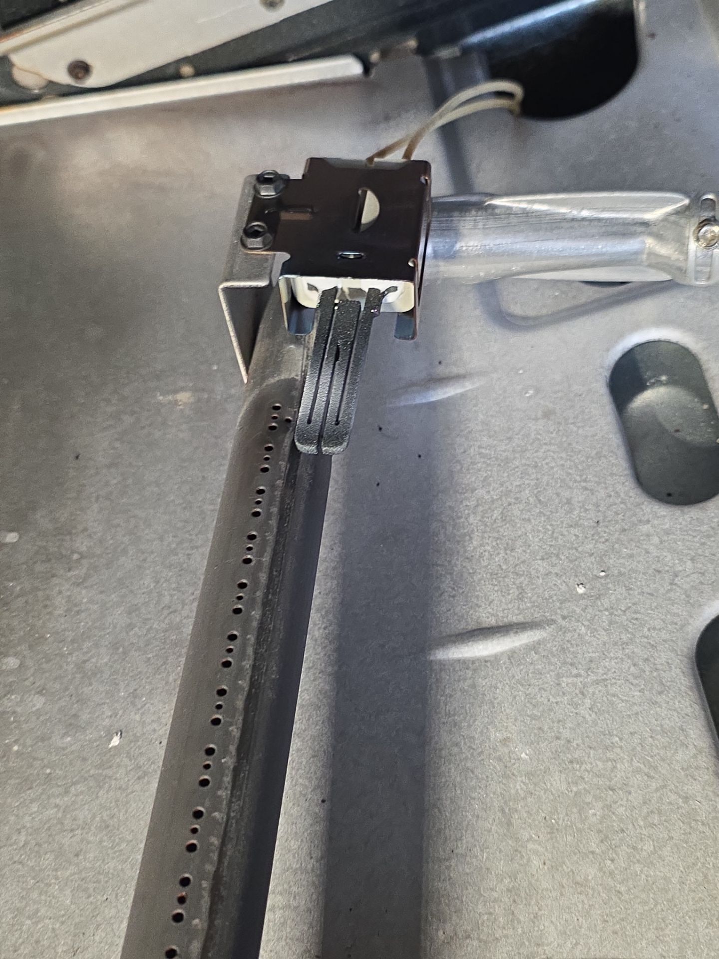 Gas Oven Igniter and Burner Tube Replacement in Leesburg by AMB-WORKS APPLIANCE REPAIR