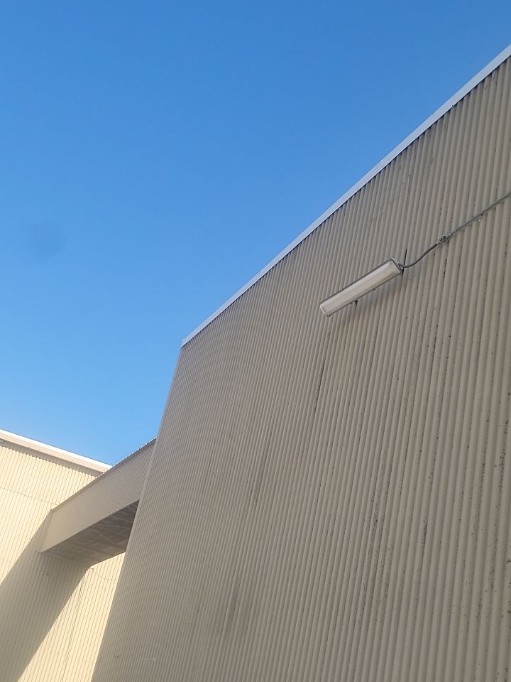 TPO single-ply roofing system using GAF by Straight Edge Roofing Inc