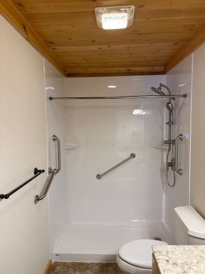 Jacuzzi Bath and Shower Remodel With Acrylic Surrounds in Wellston