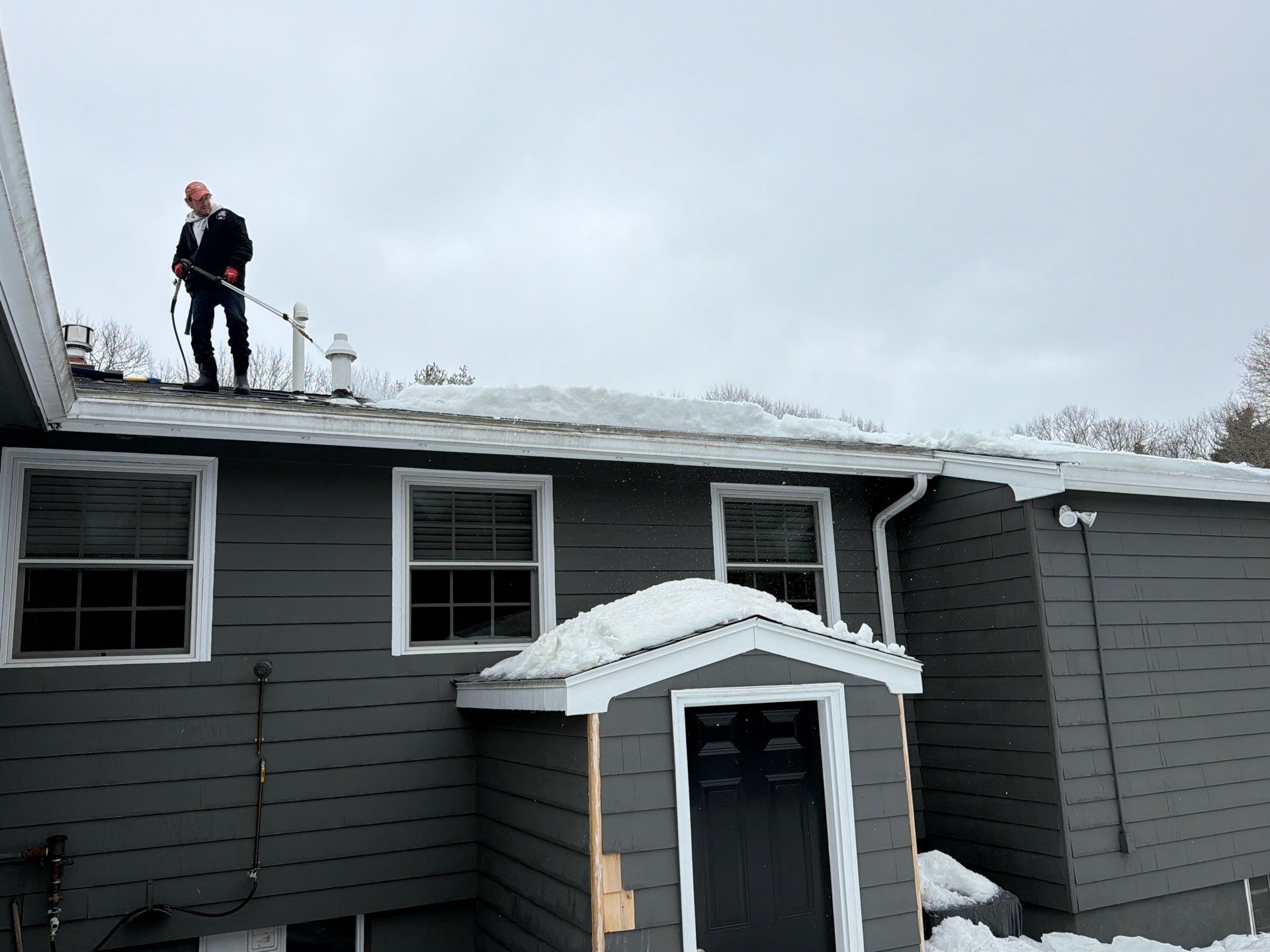 Beverly Home Ice Dam Removal Services by Boston Board Up