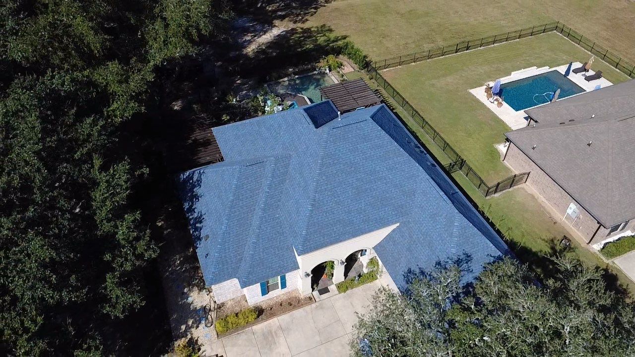 Top Team Roofing & Construction featured photo.