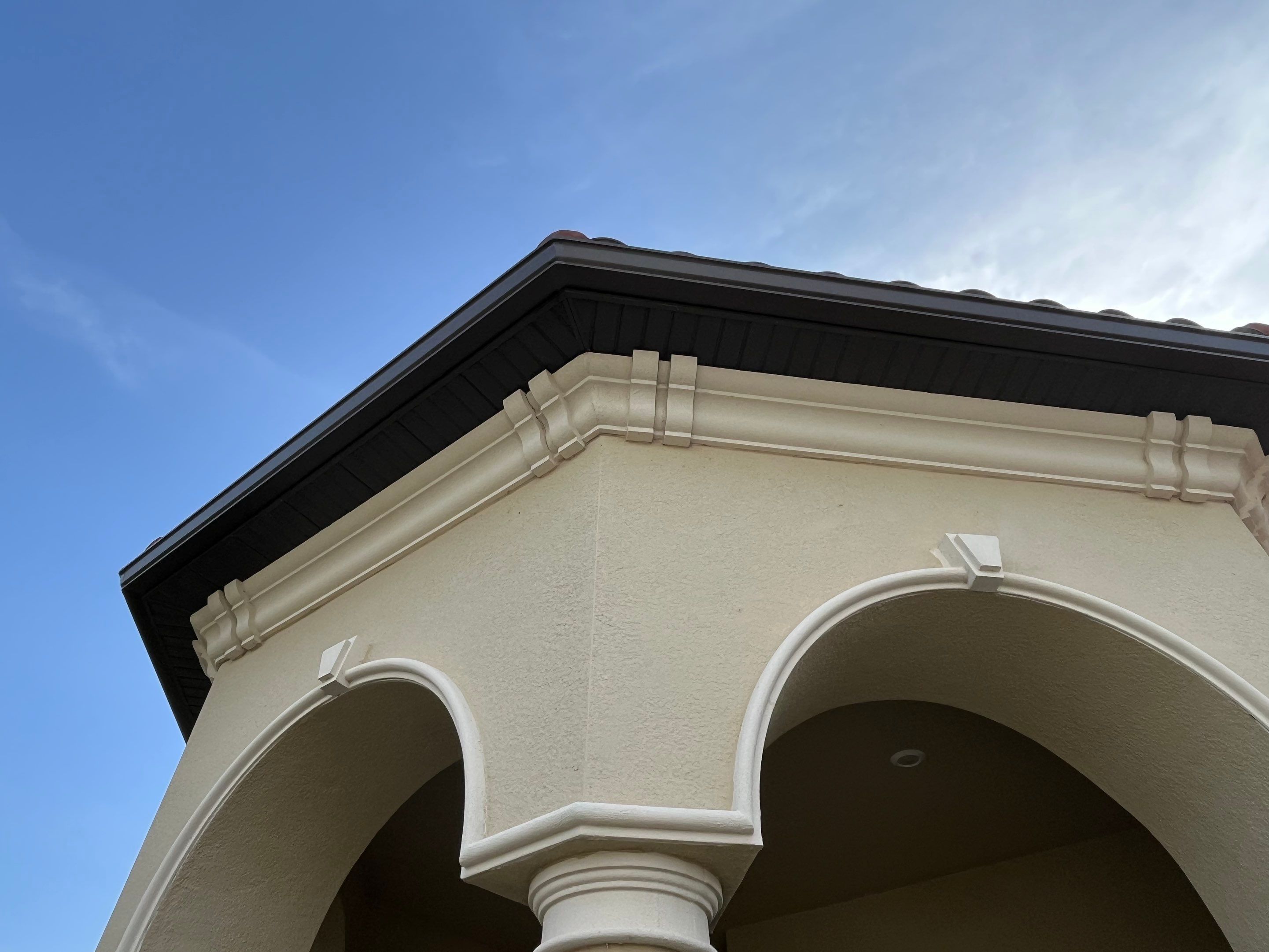 Musket Brown Seamless Gutters using Musket Brown Seamless Gutters in Brudenton by Gutter Professors