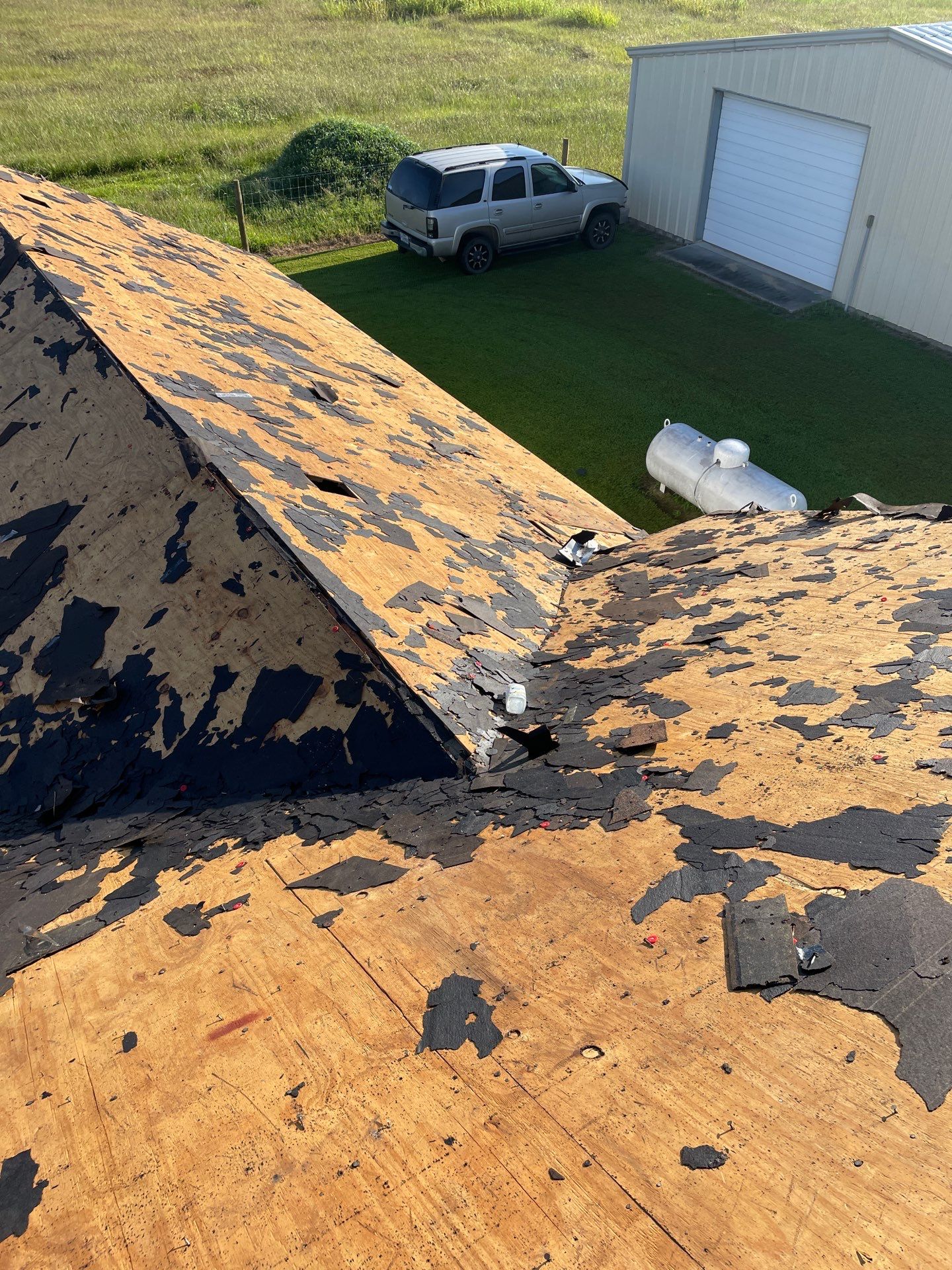 Residential Roofing Installation using Owen's Corning Duration (Lifetime) Shingles by Roof Repair Company